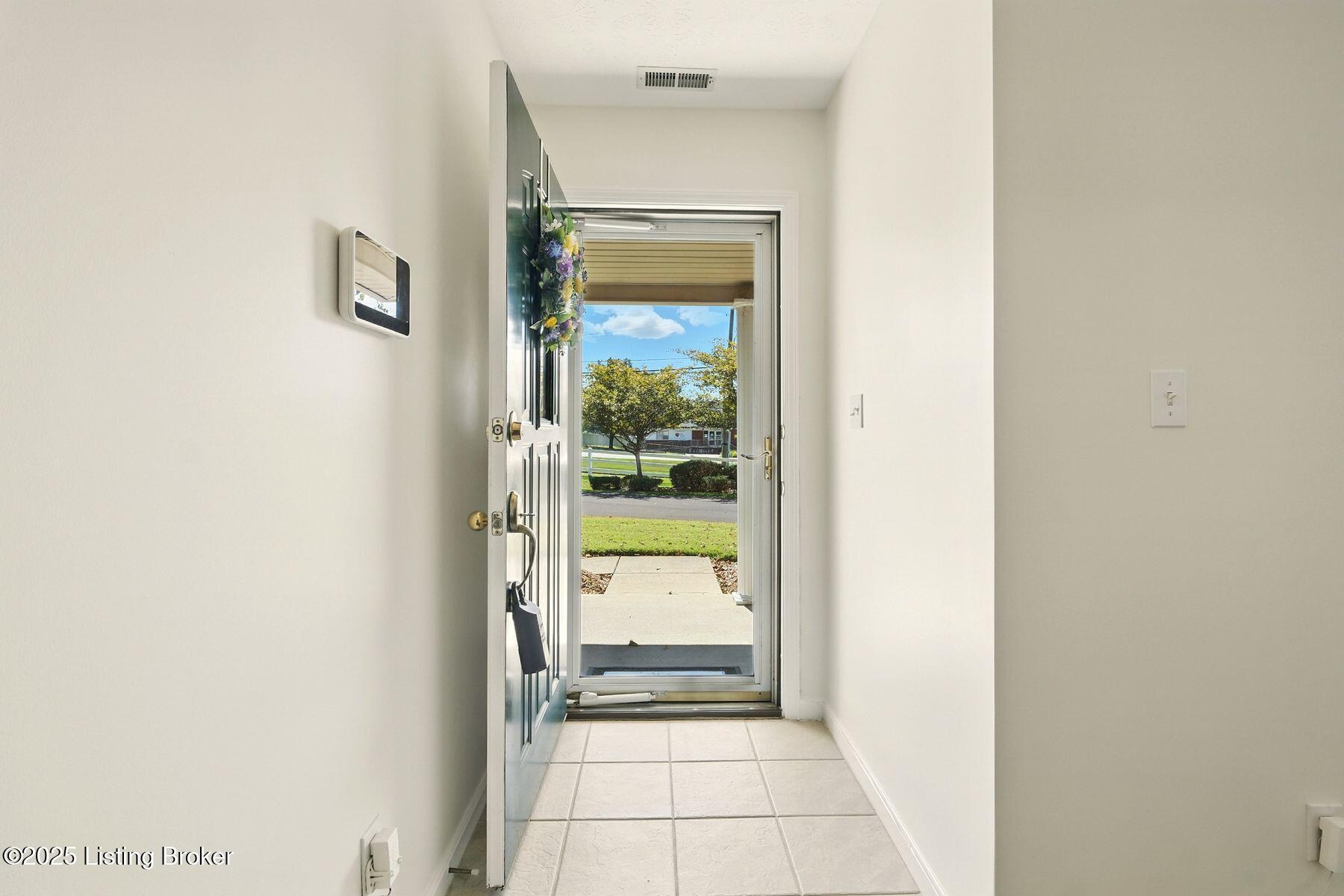 9243 Hawthorne Pointe Dr
