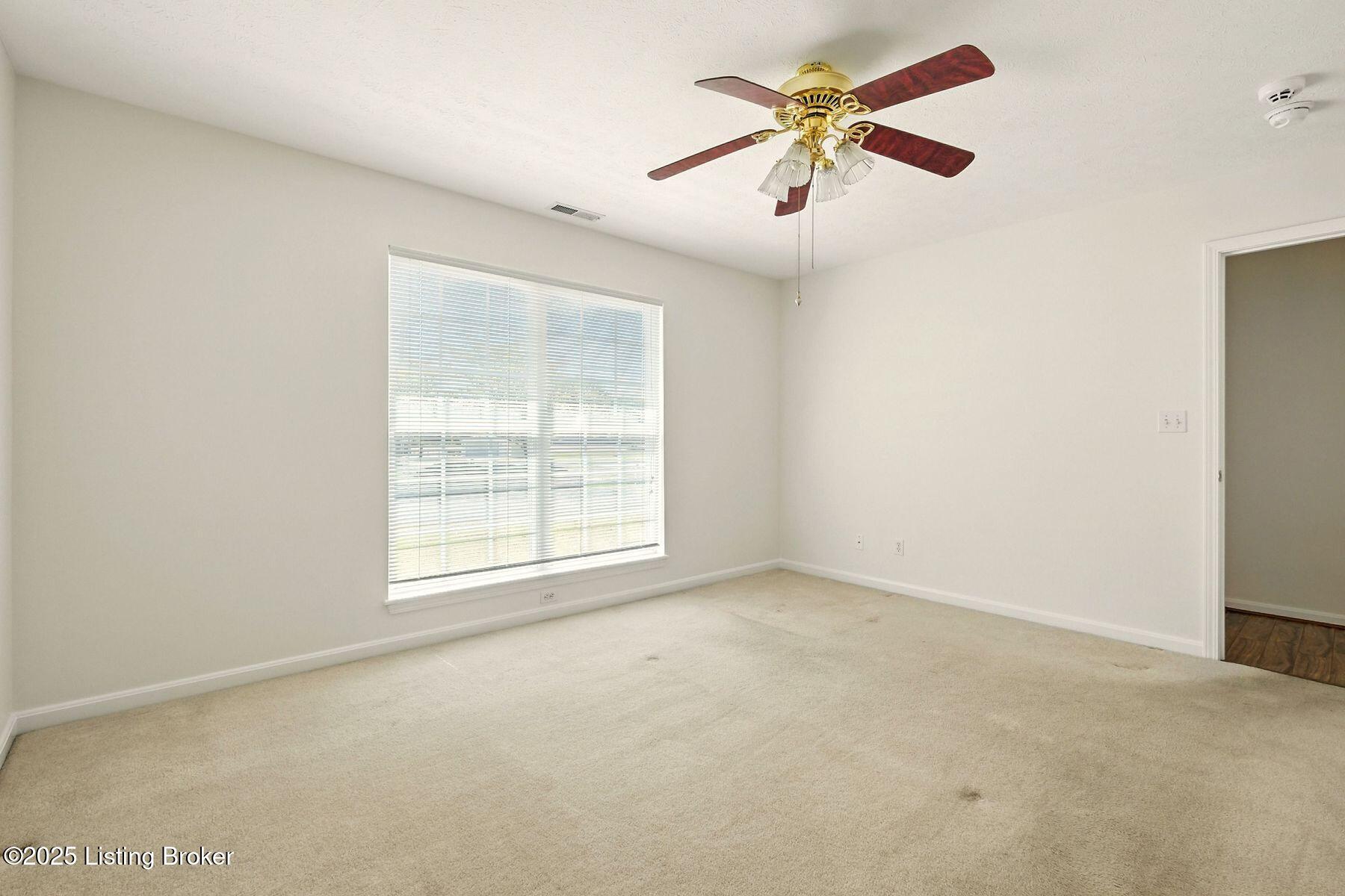 9243 Hawthorne Pointe Dr