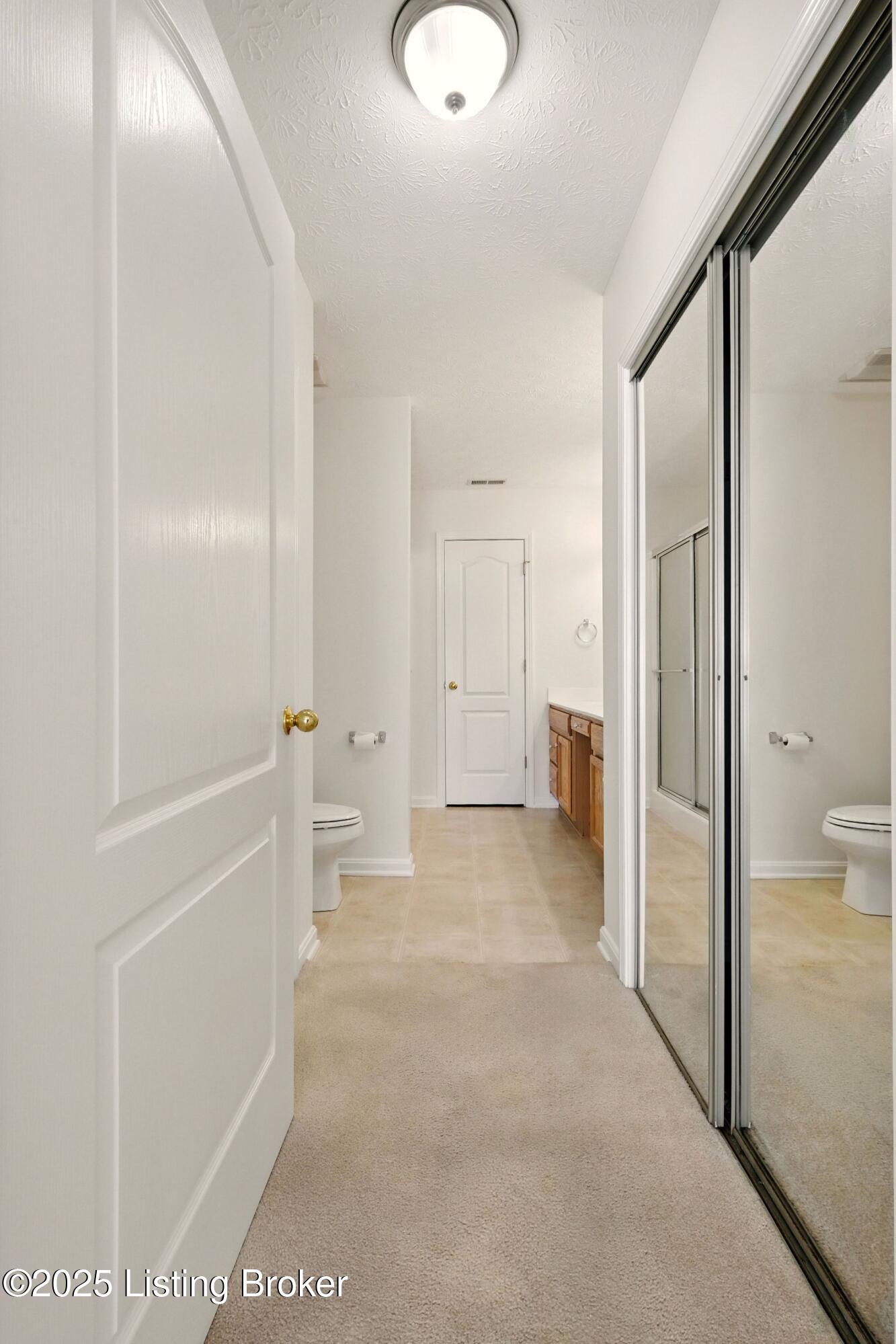 9243 Hawthorne Pointe Dr