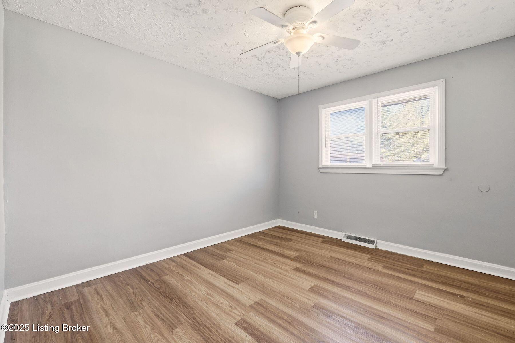 4322 Diamond Way