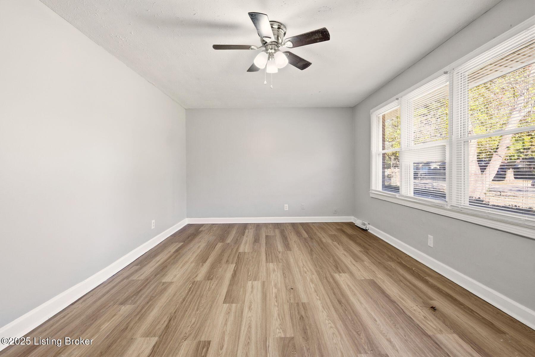 4322 Diamond Way