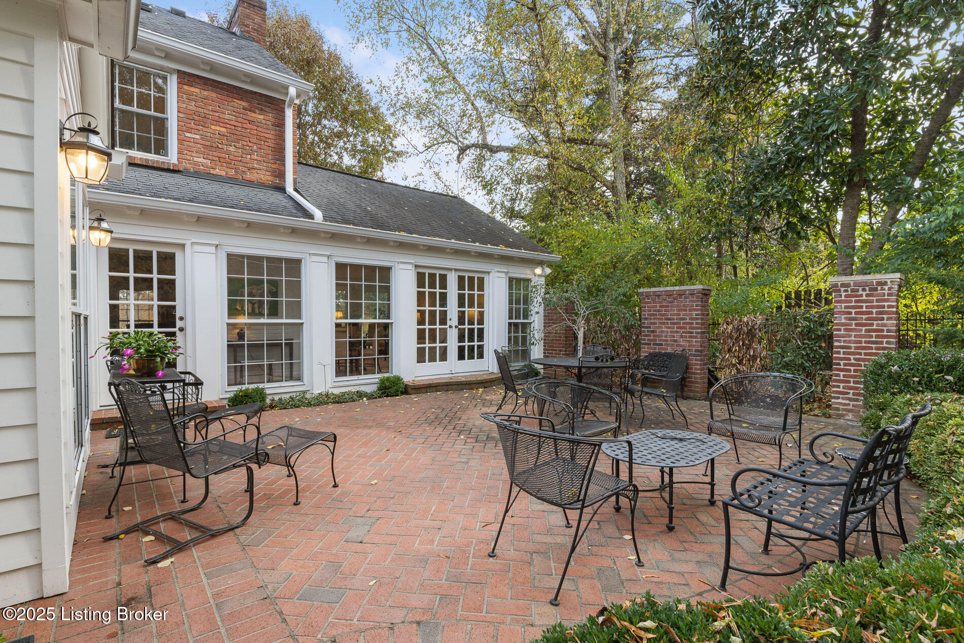 145 Westwind Rd