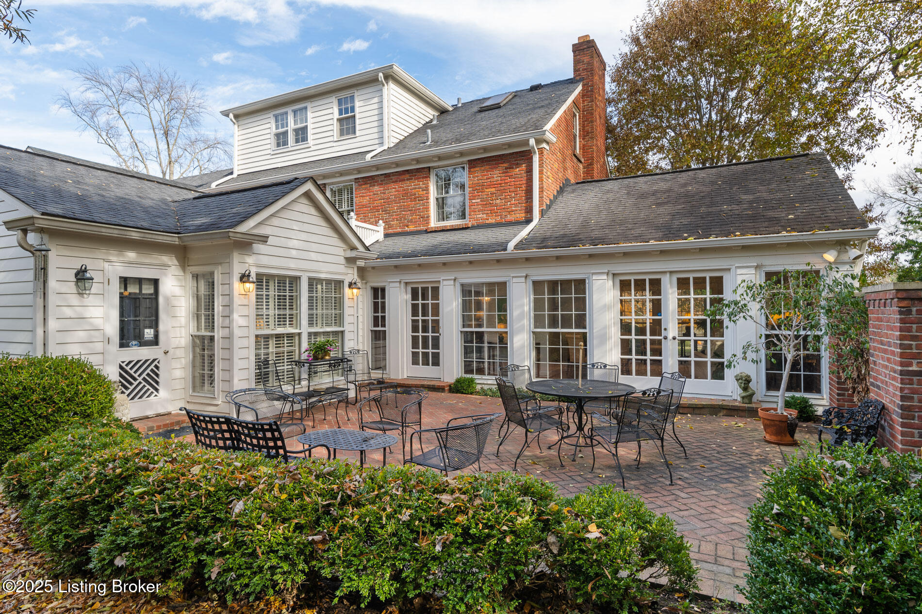 145 Westwind Rd