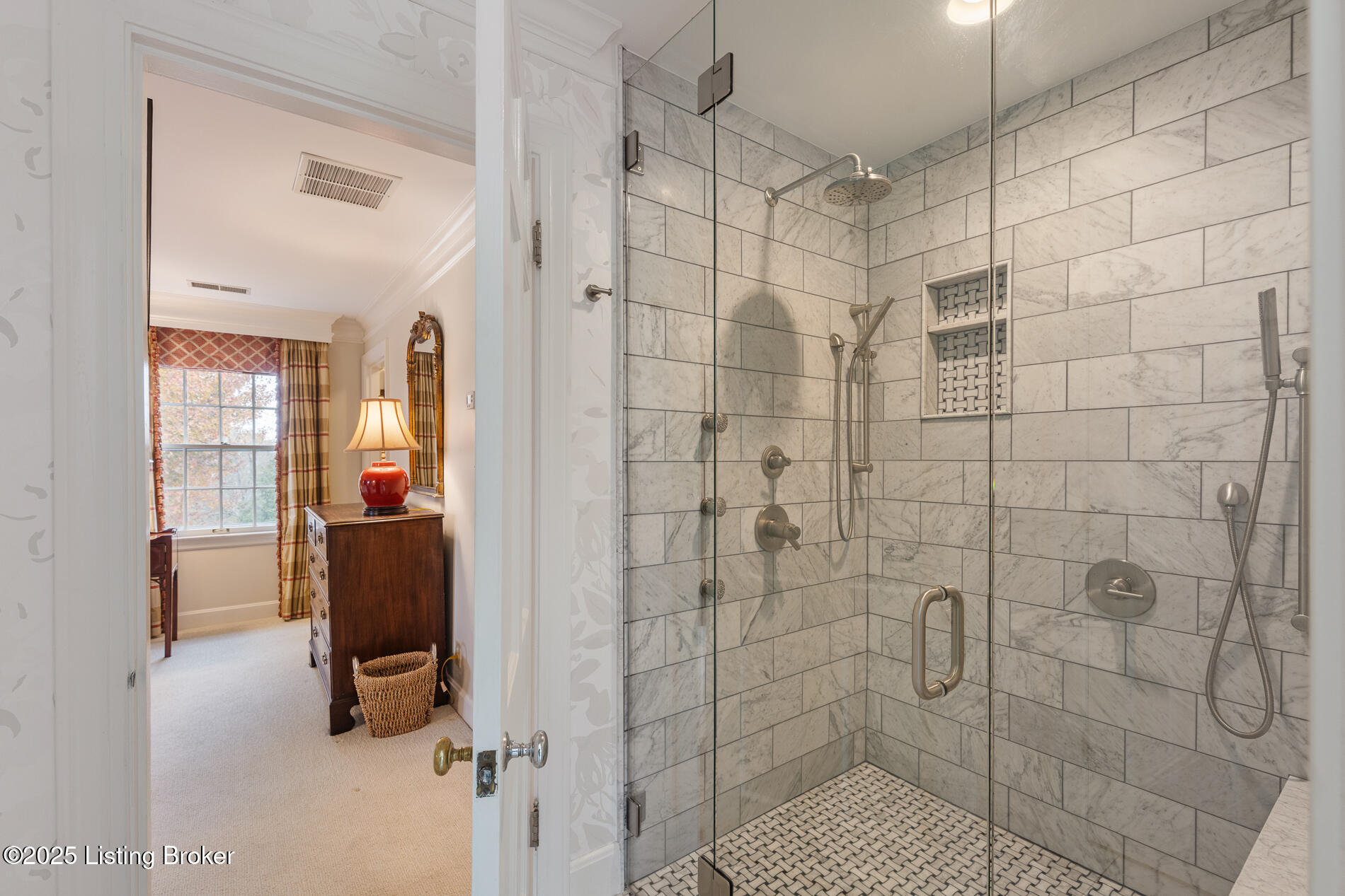 145 Westwind Rd