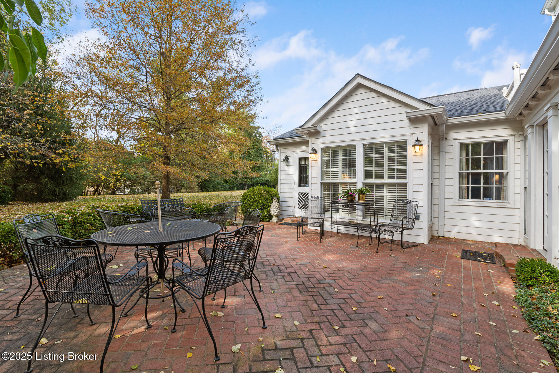 145 Westwind Rd