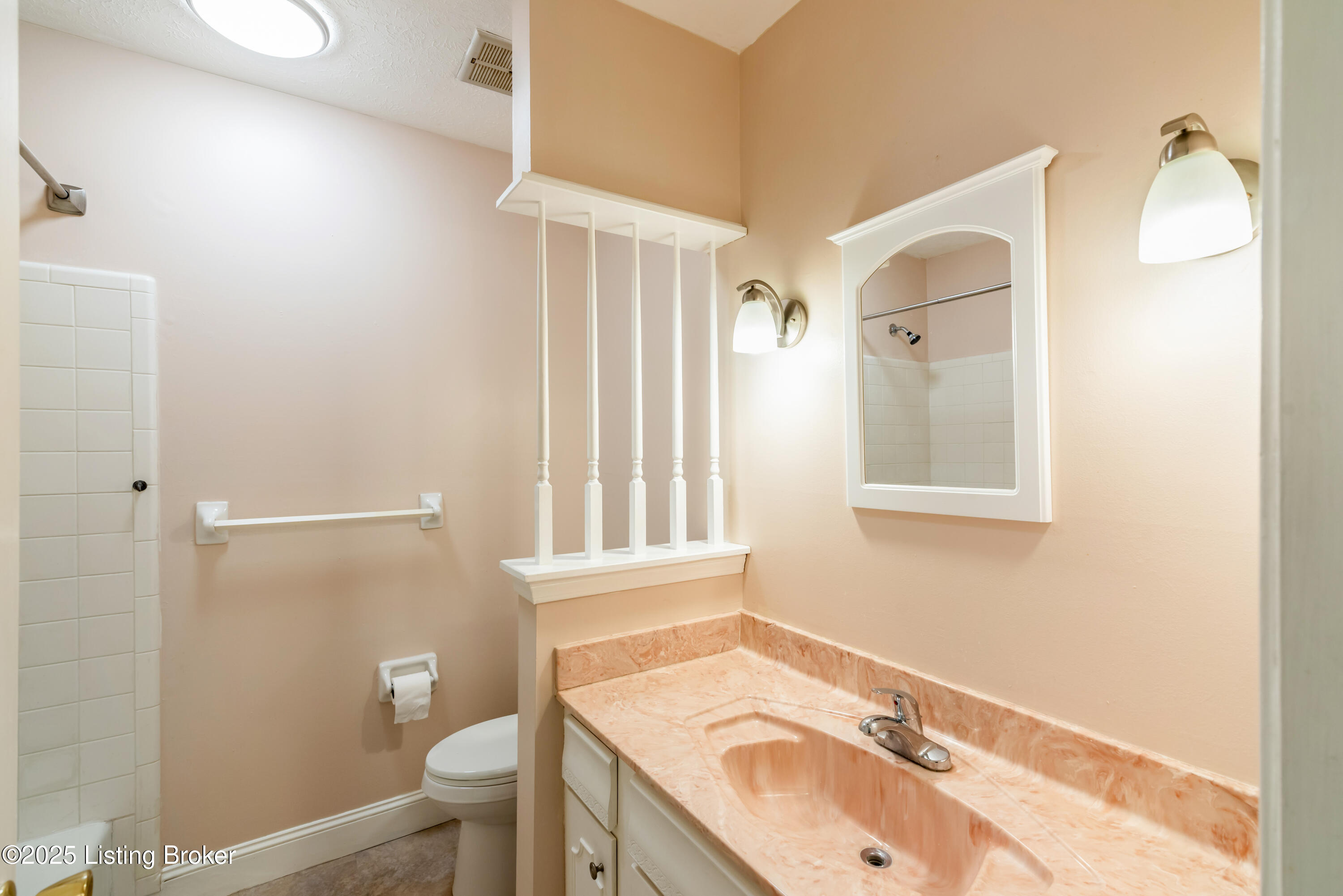 4305 Eastside Ct