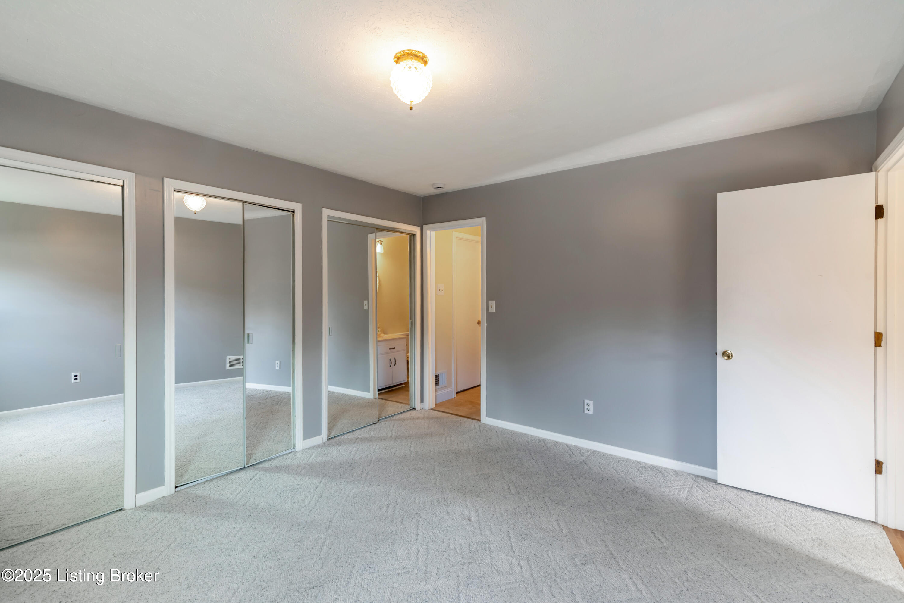 4305 Eastside Ct