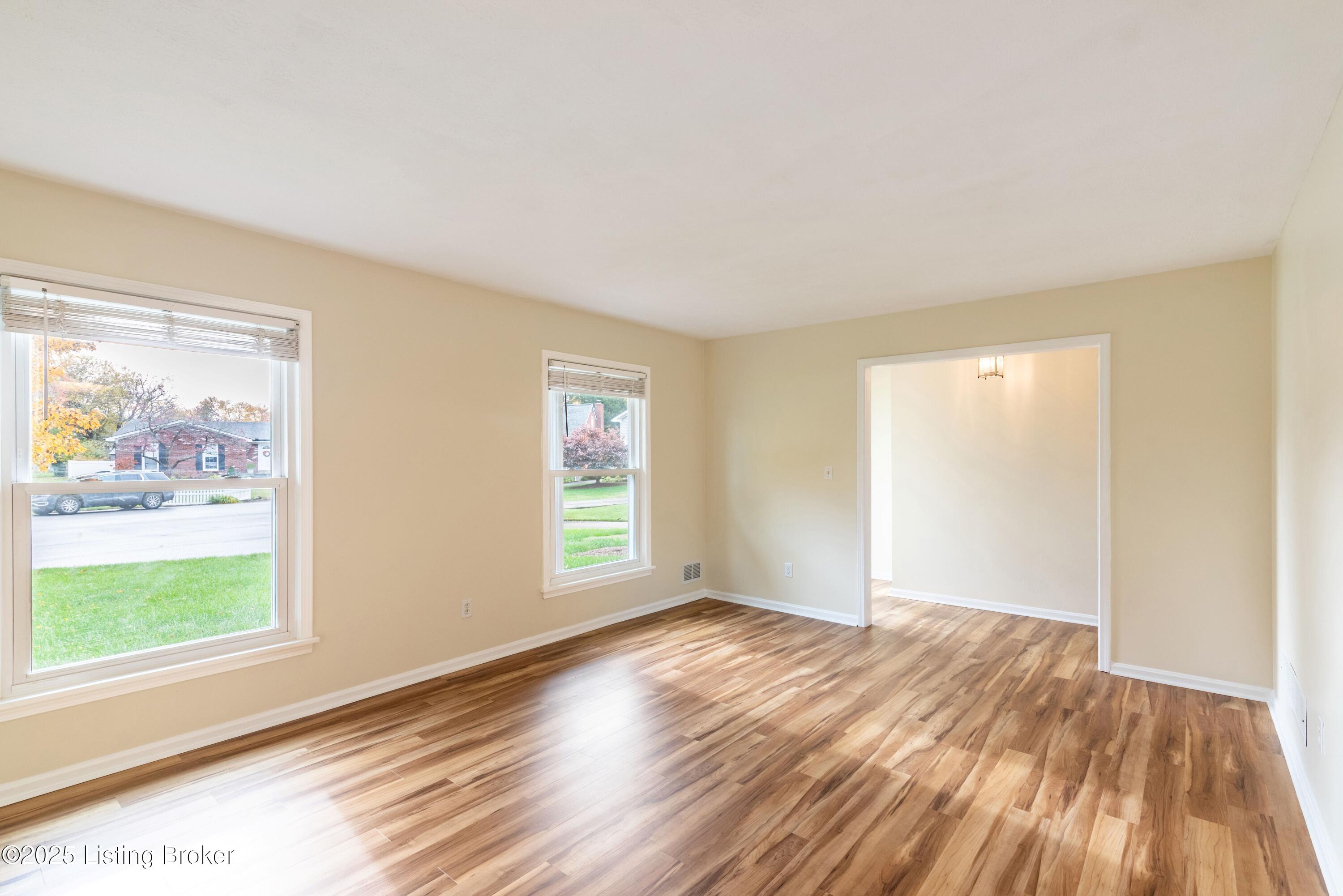 4305 Eastside Ct
