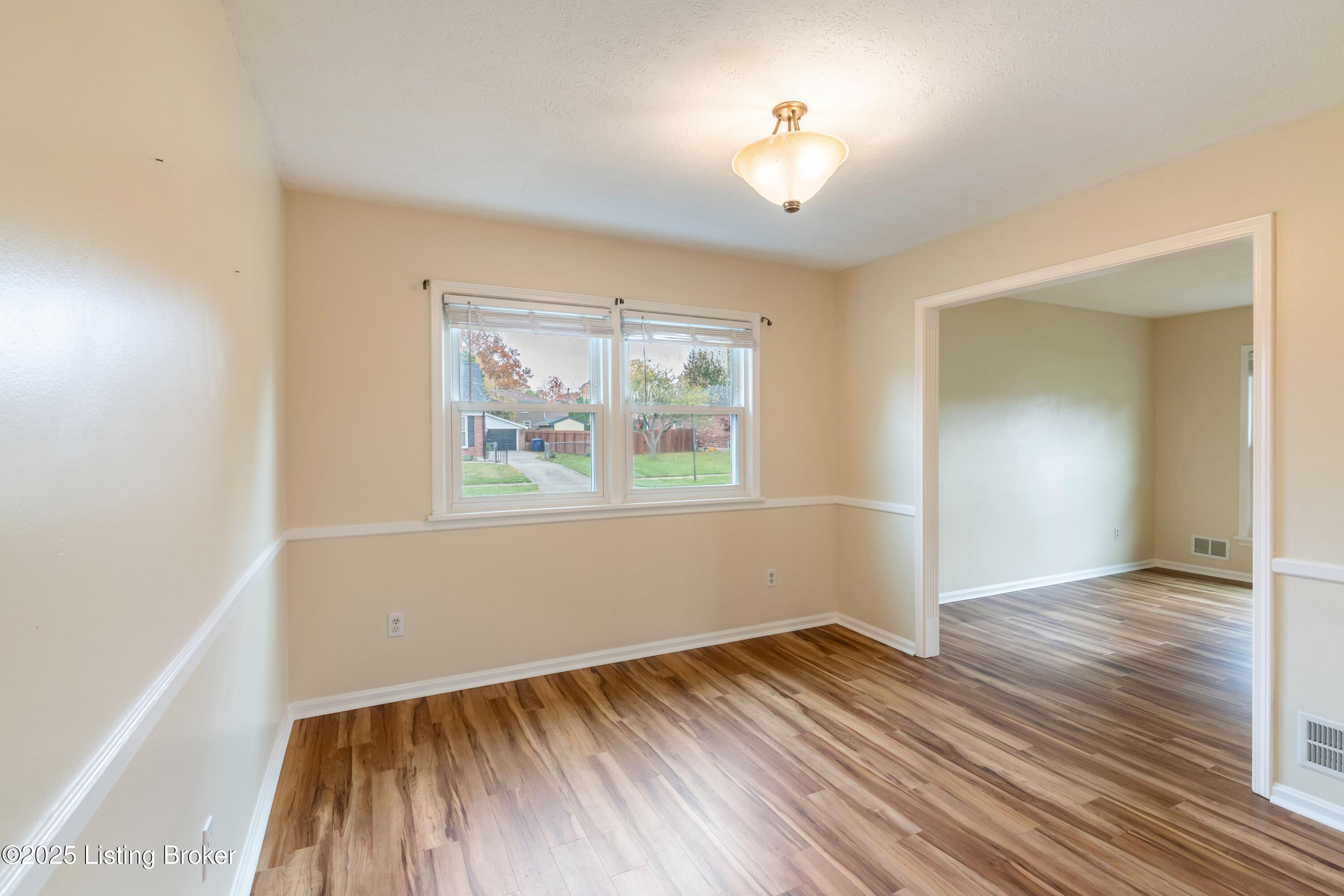 4305 Eastside Ct