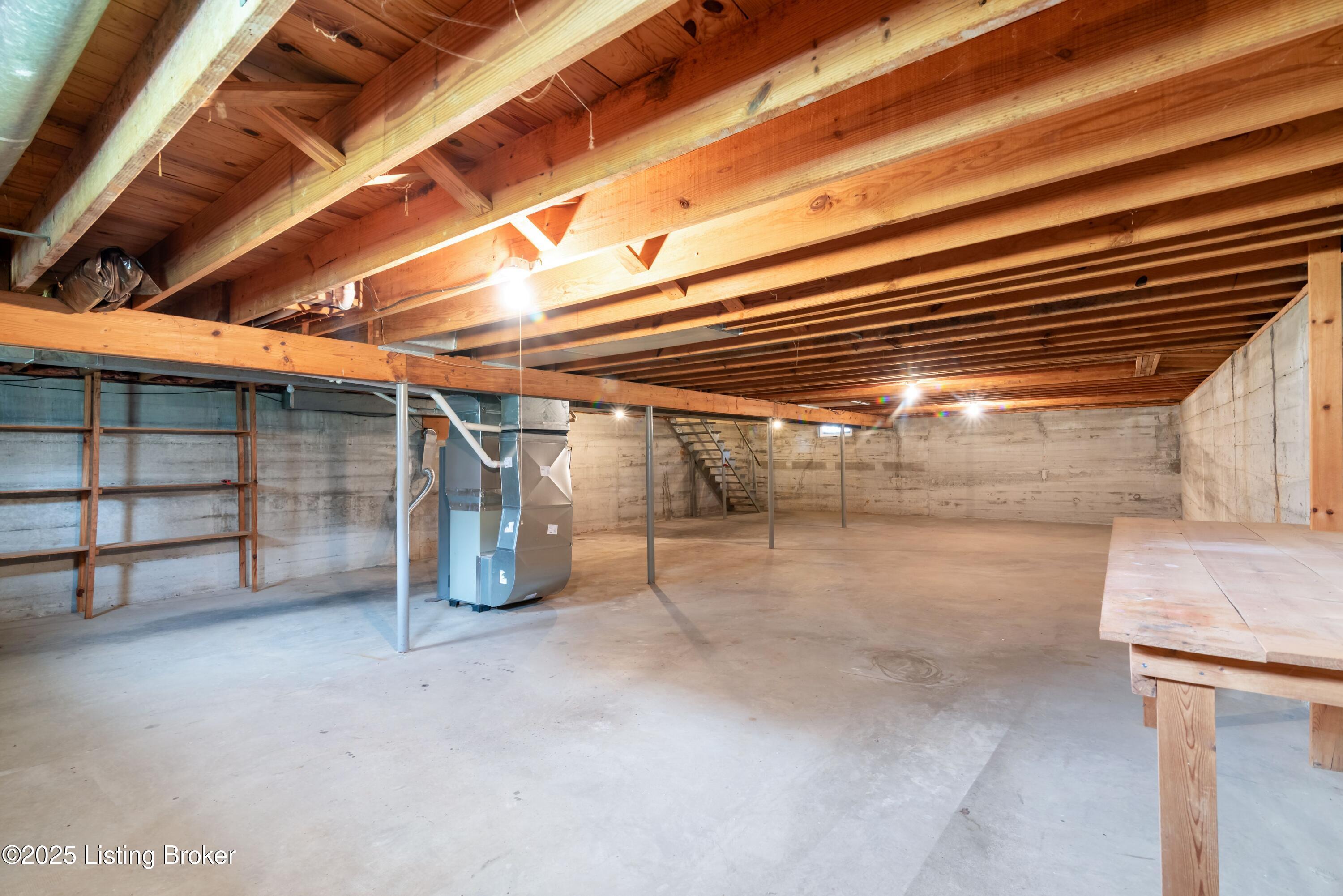 4305 Eastside Ct