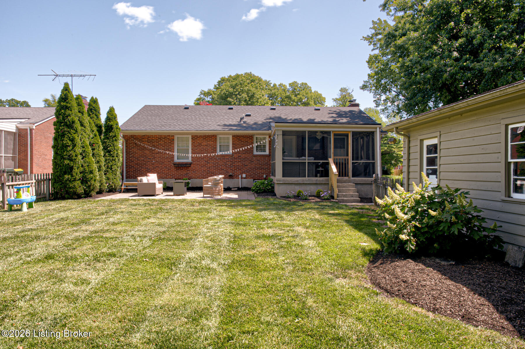 904 Ahland Rd