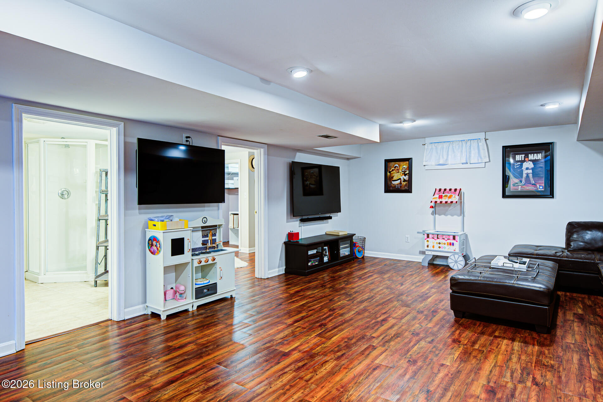 904 Ahland Rd