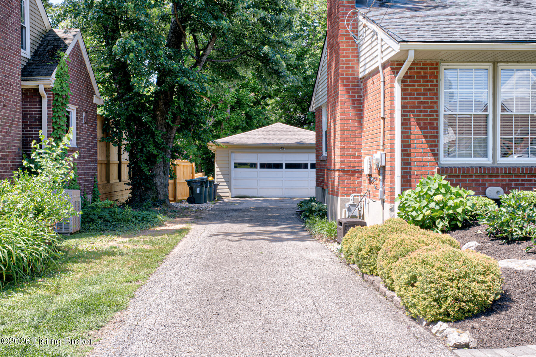 904 Ahland Rd