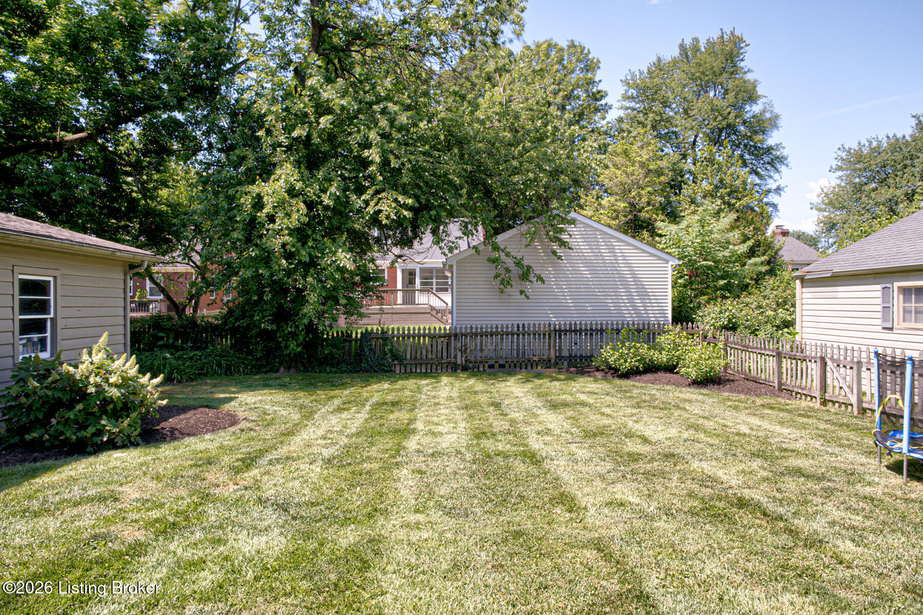 904 Ahland Rd