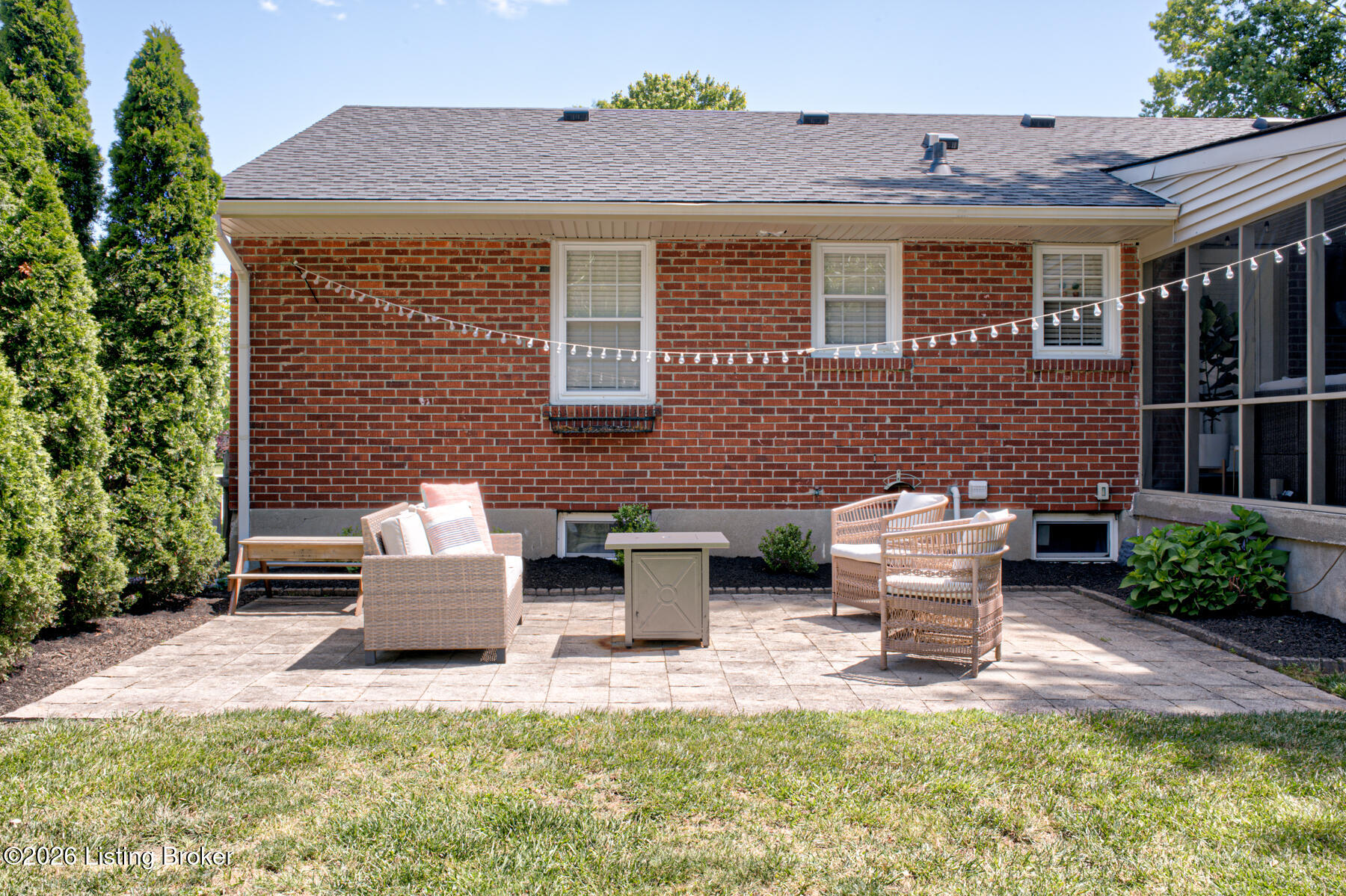 904 Ahland Rd