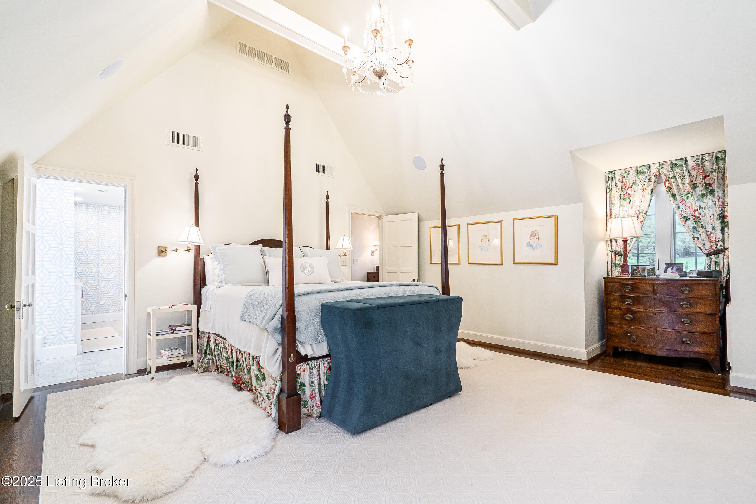193 Bow Ln