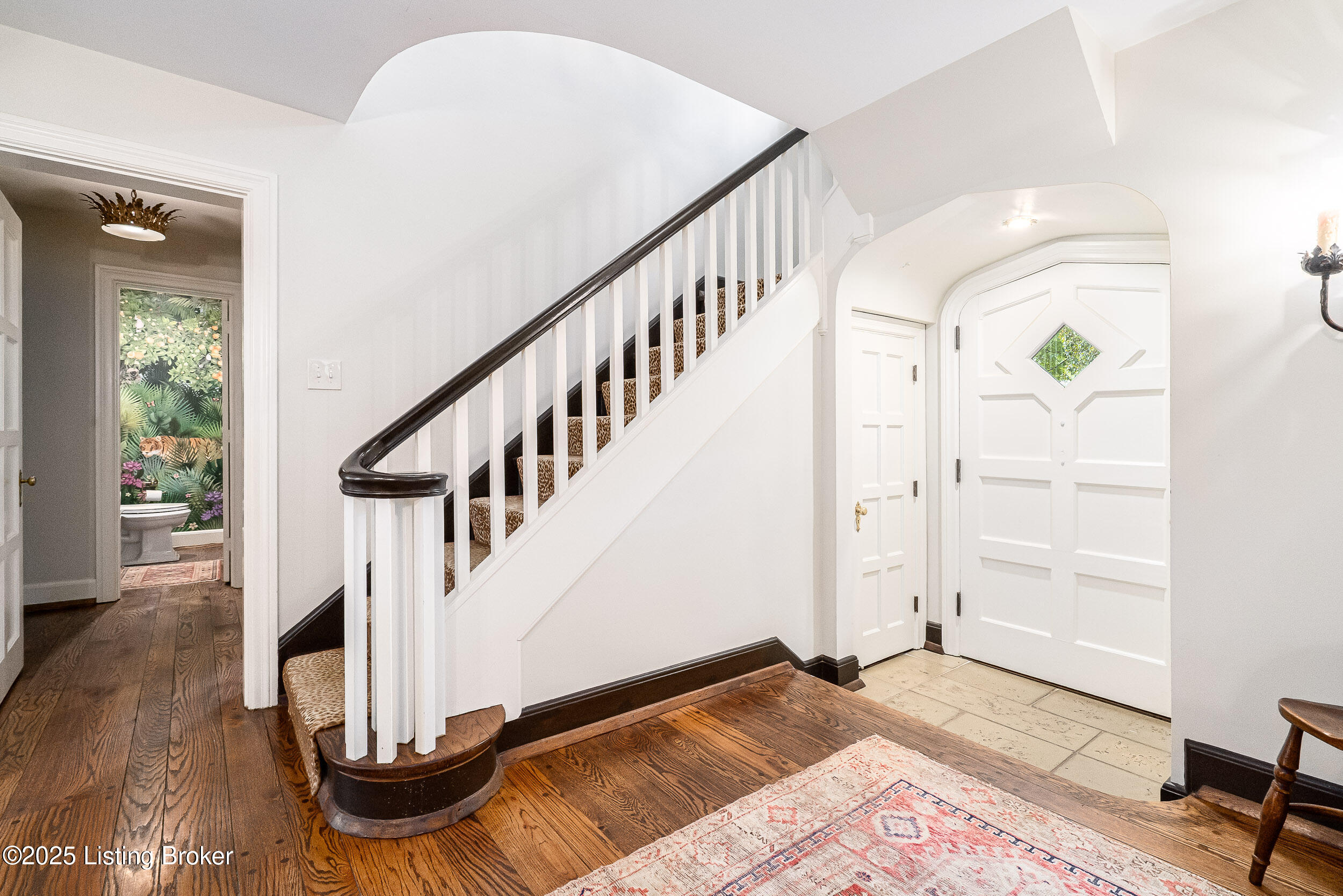193 Bow Ln