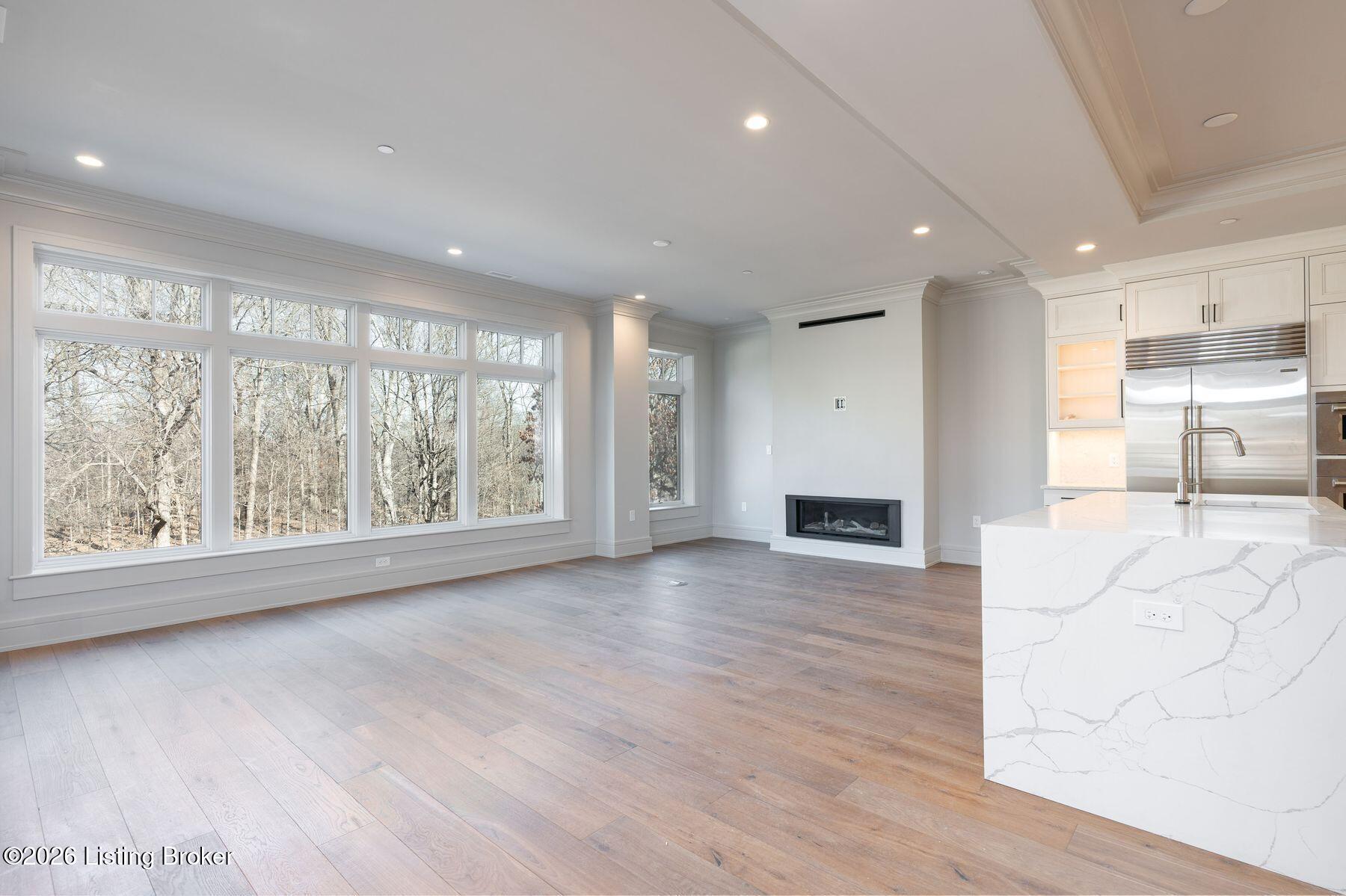 1576 Cherokee Rd 6