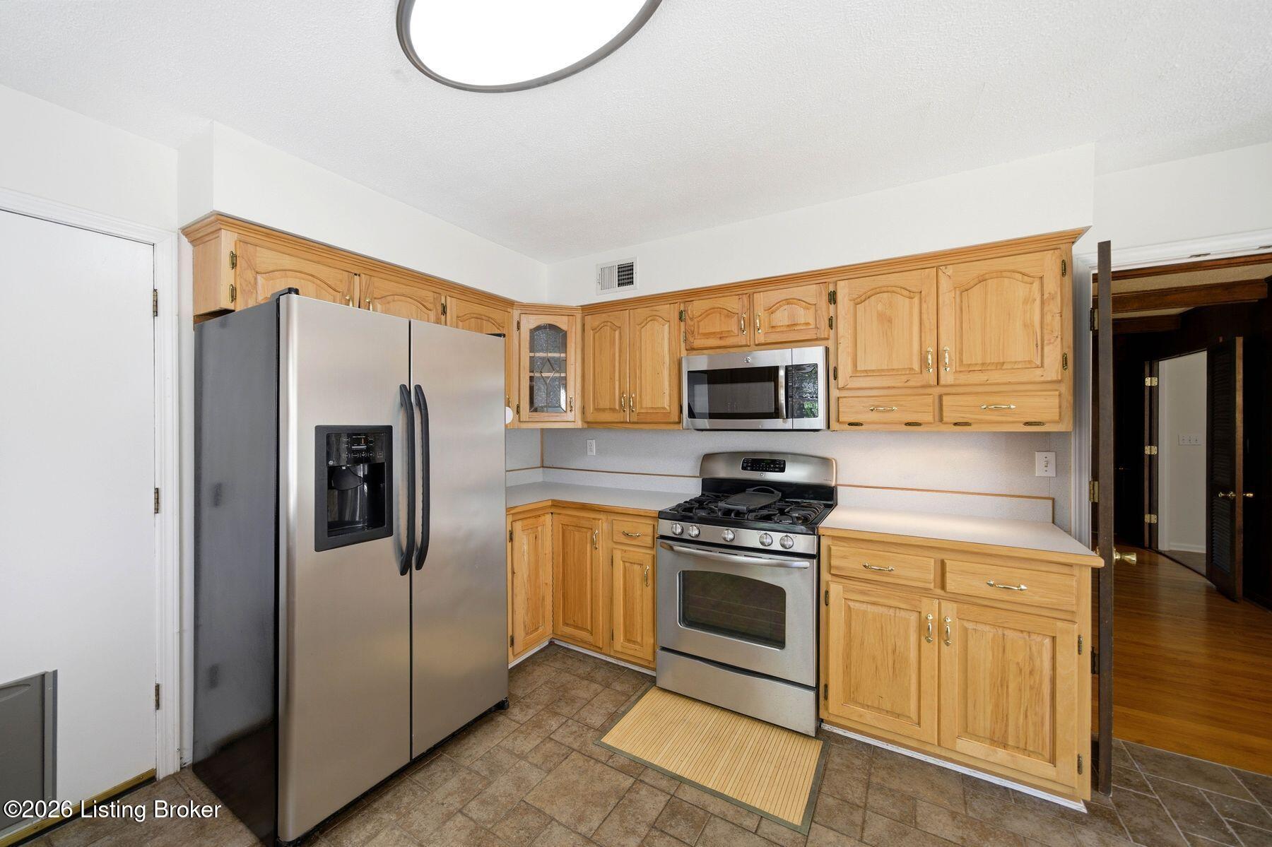 3405 Hastings Cir