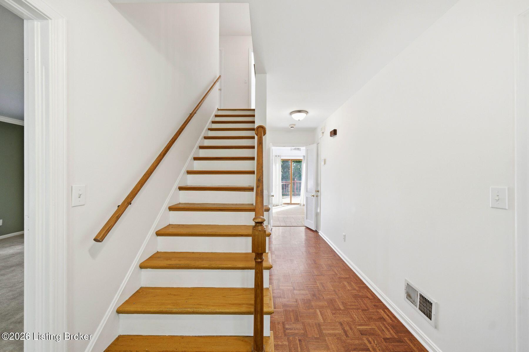 3405 Hastings Cir