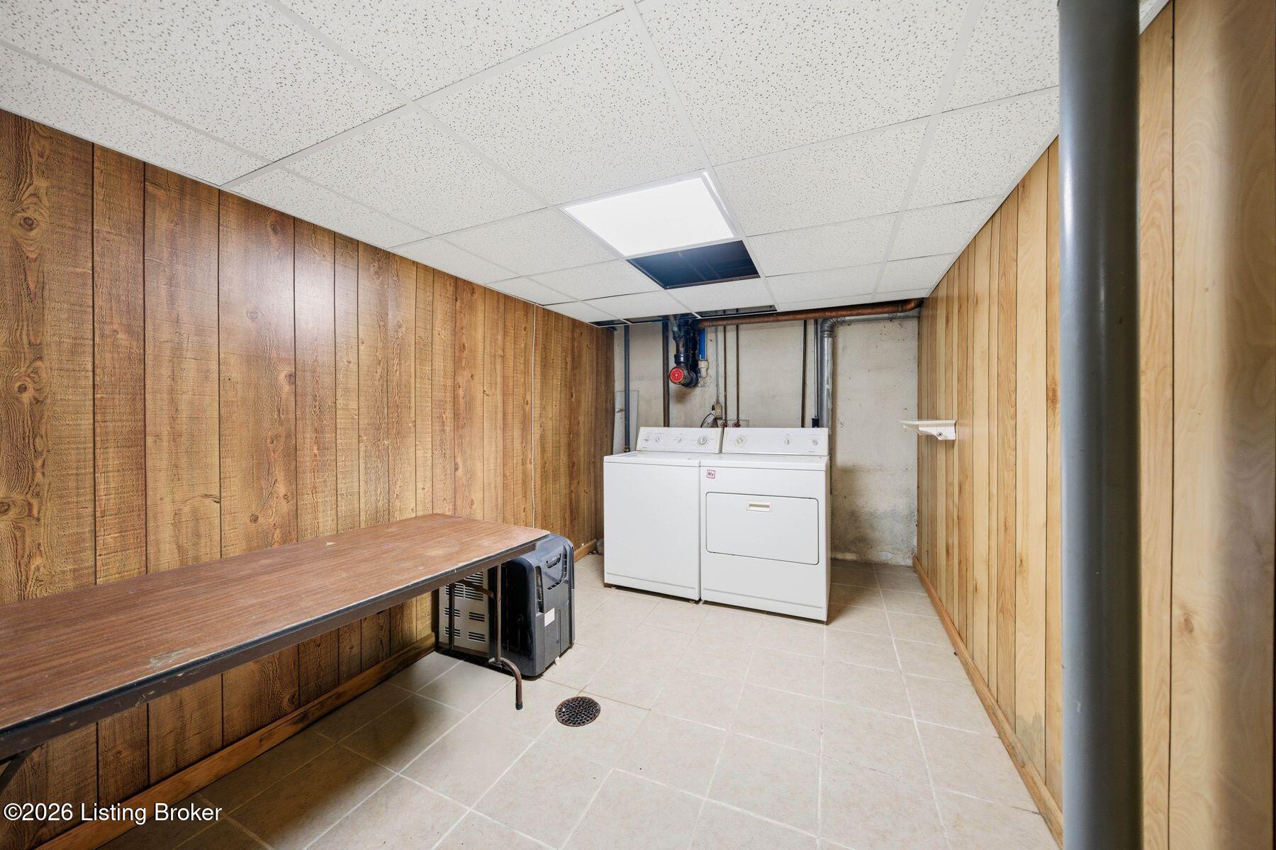 3405 Hastings Cir