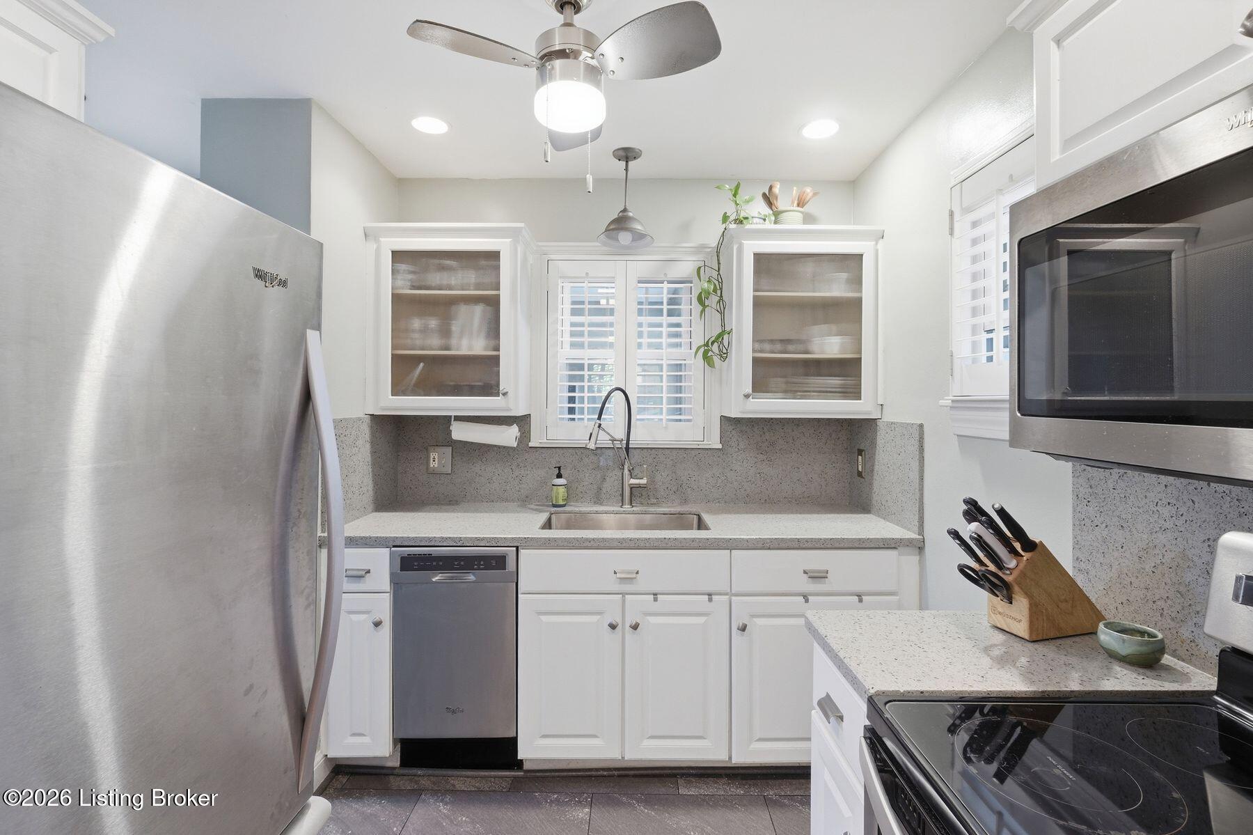 1224 Falcon Dr