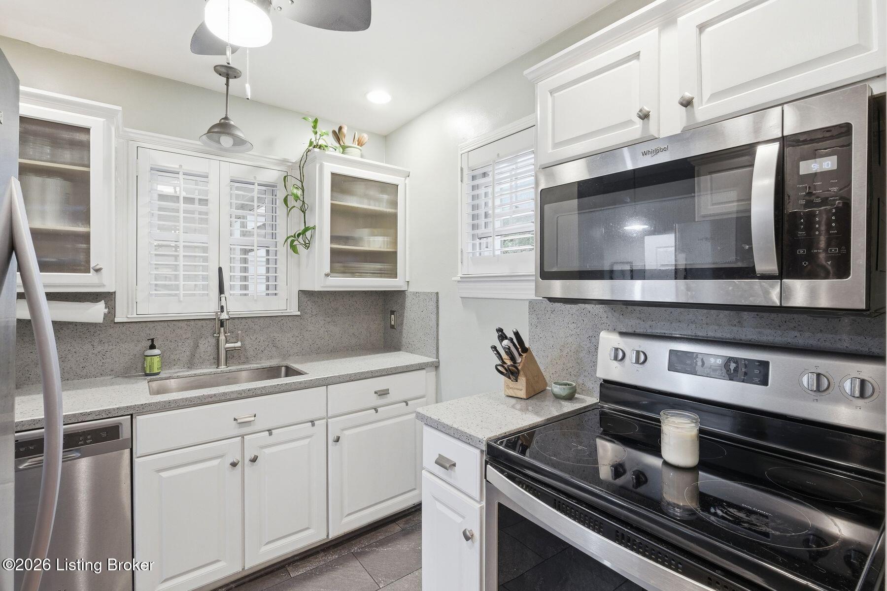 1224 Falcon Dr