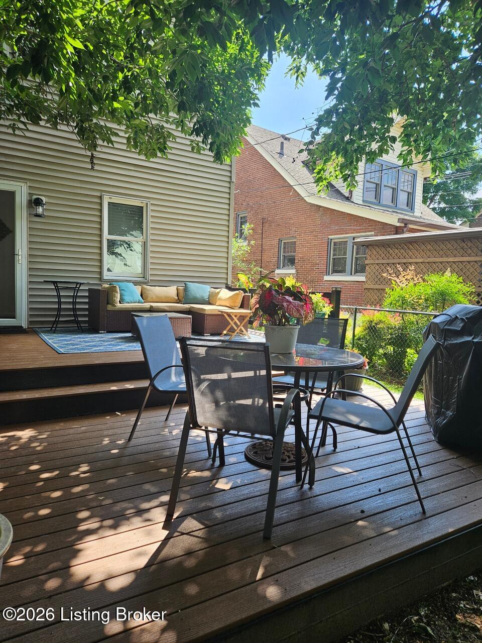 2036 Boulevard Napoleon