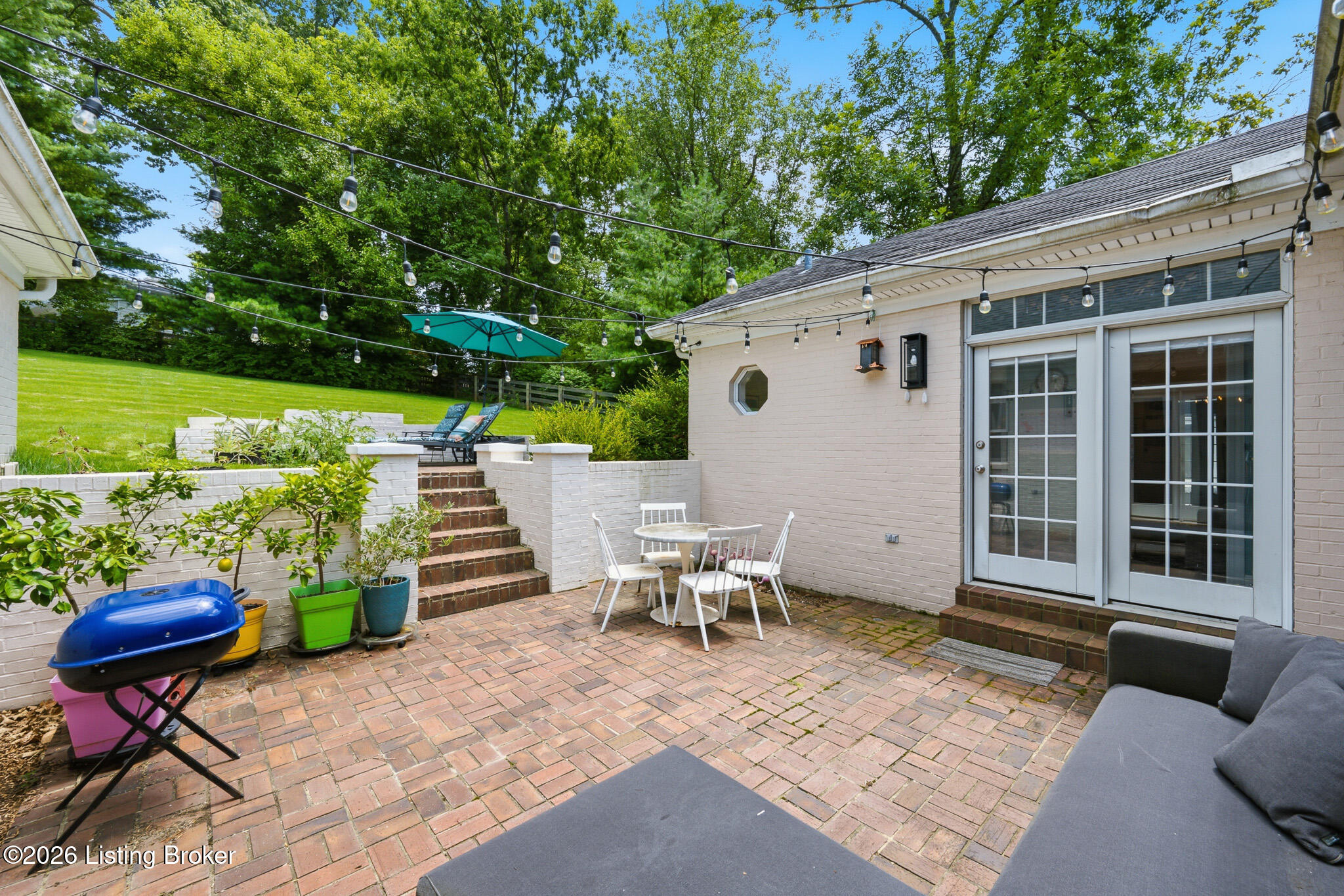 417 Blankenbaker Ln