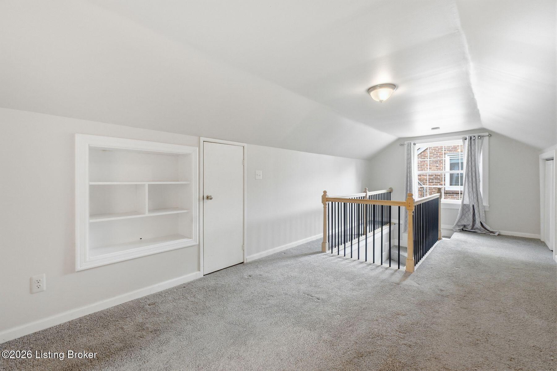 210 Ridgeway Ave