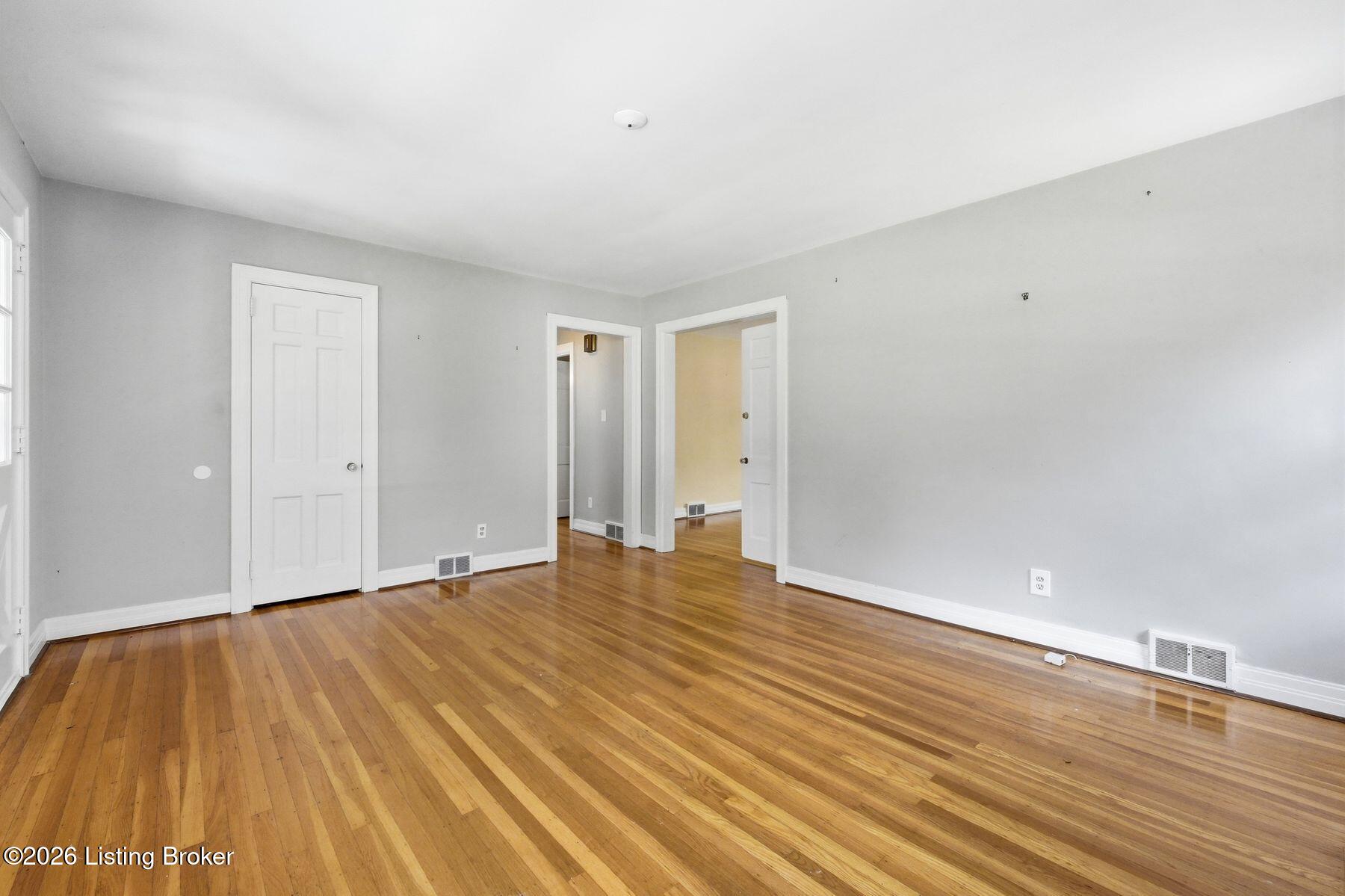 210 Ridgeway Ave