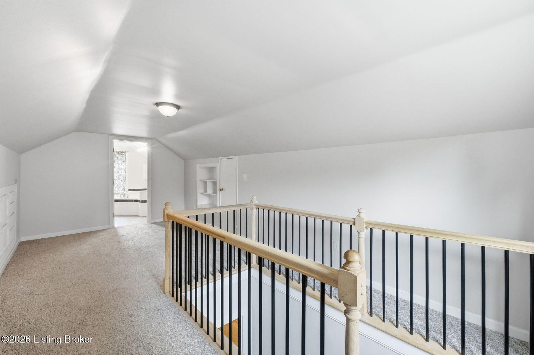 210 Ridgeway Ave