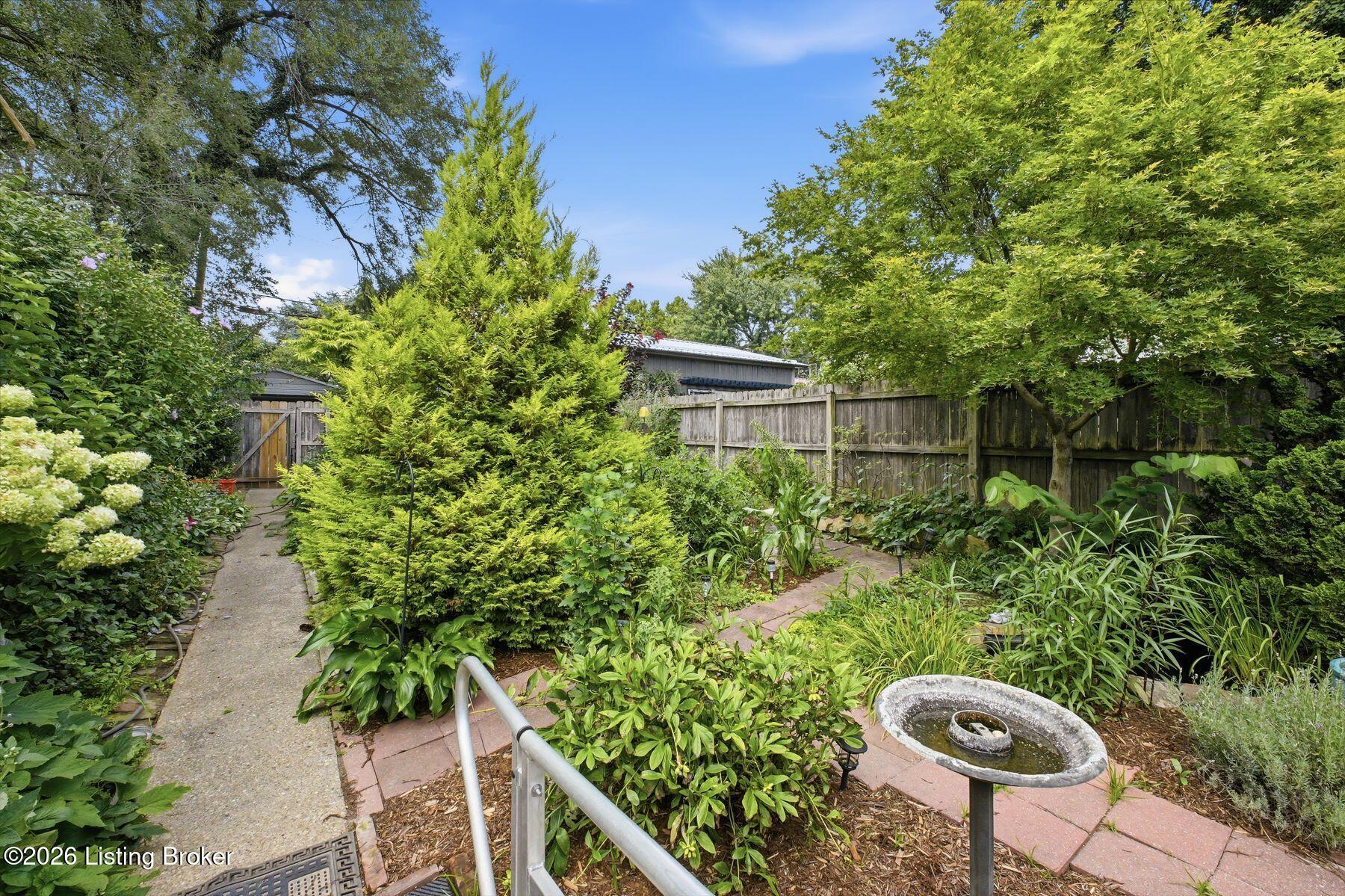 1325 Rufer Ave