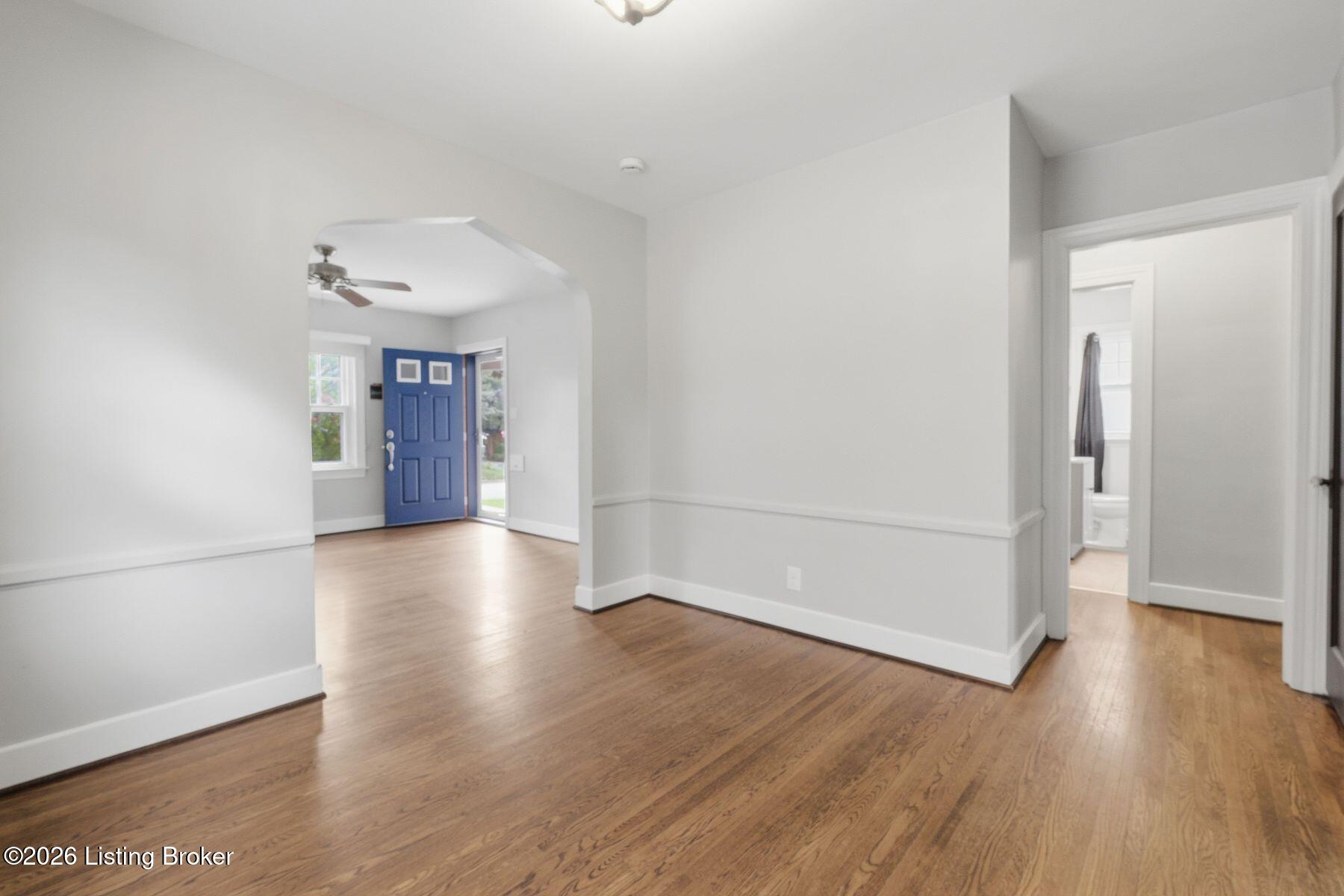 2543 Ridgewood Ave