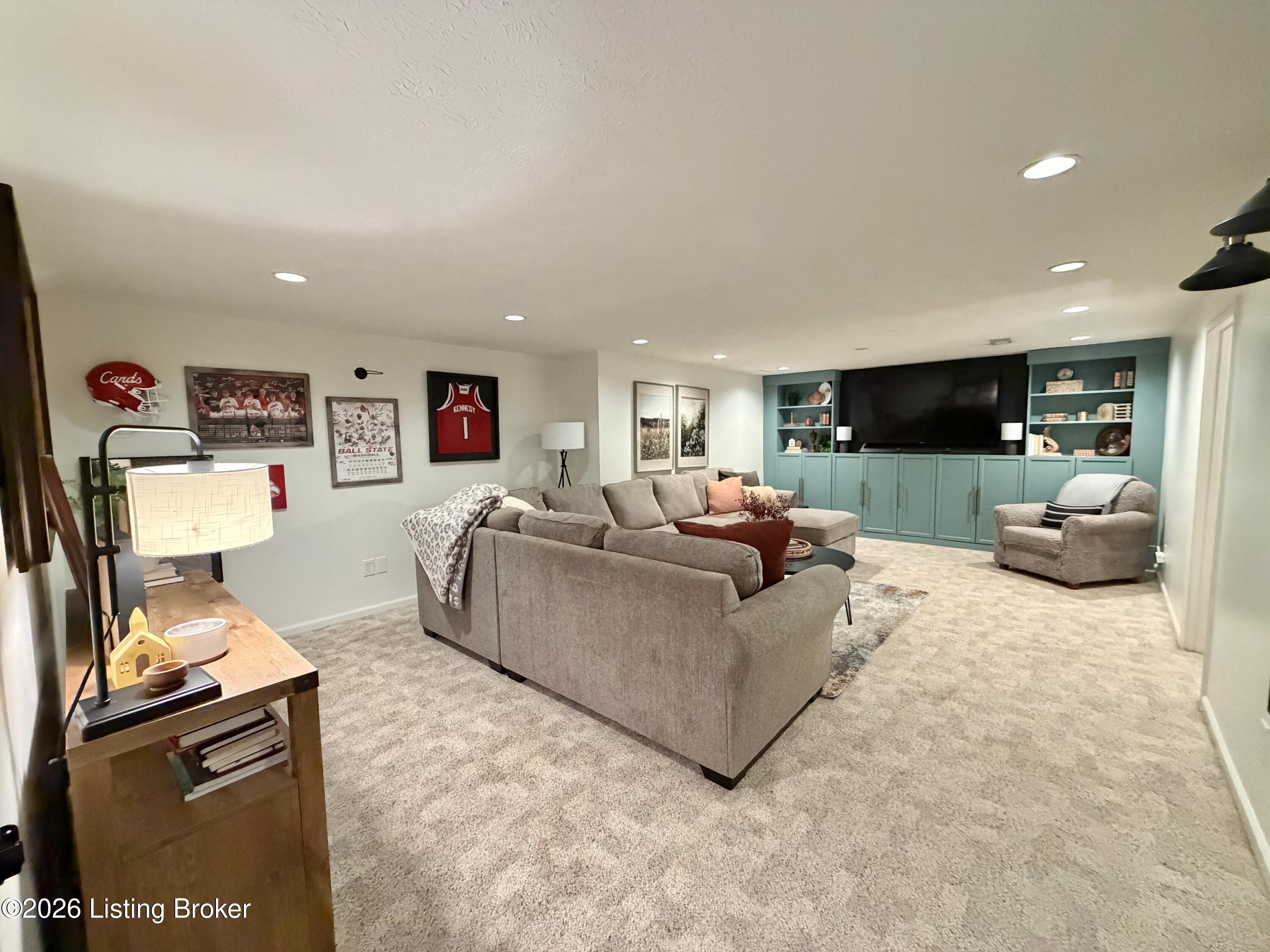 4305 Windy Oaks Rd