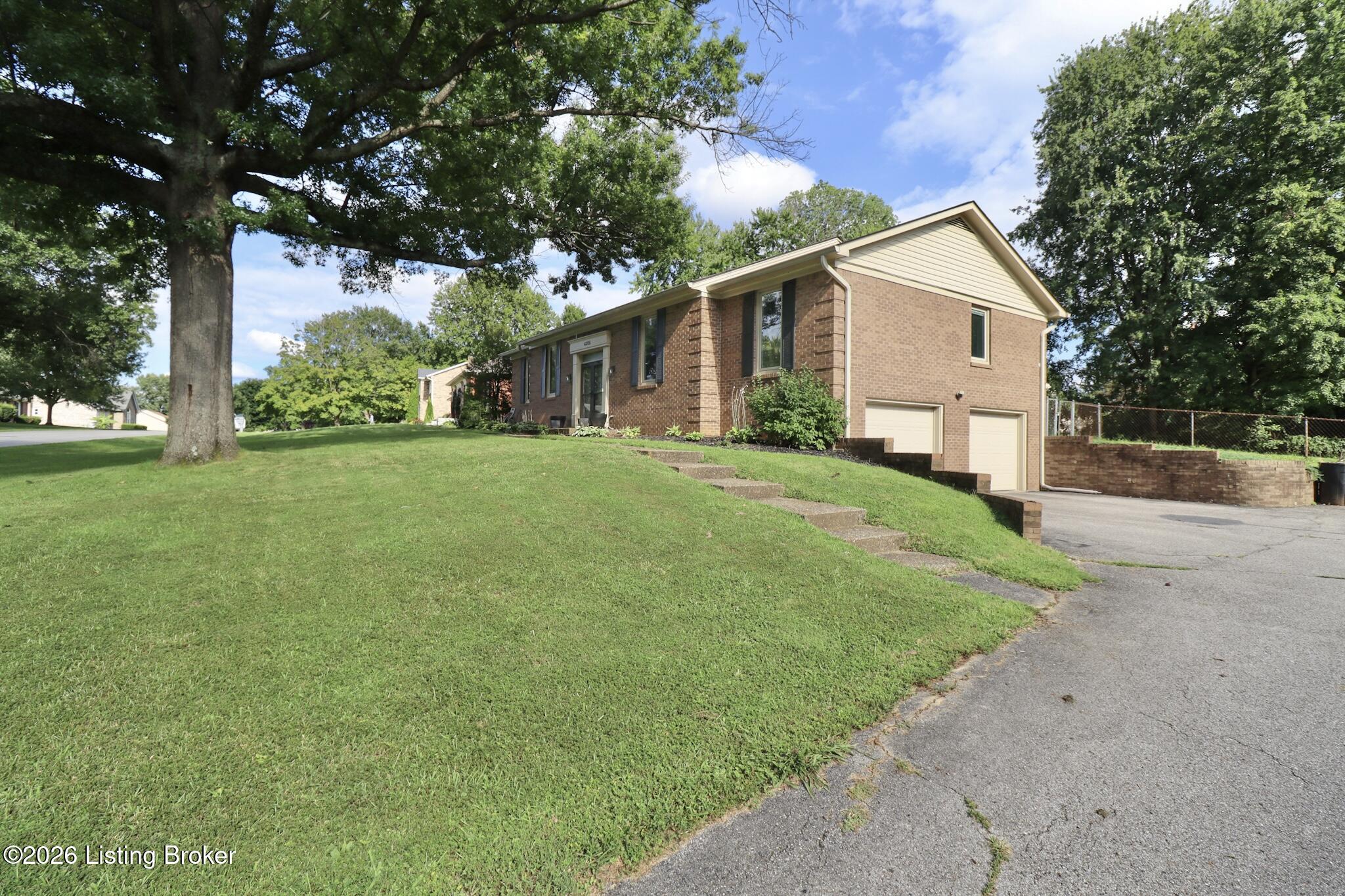 4305 Windy Oaks Rd