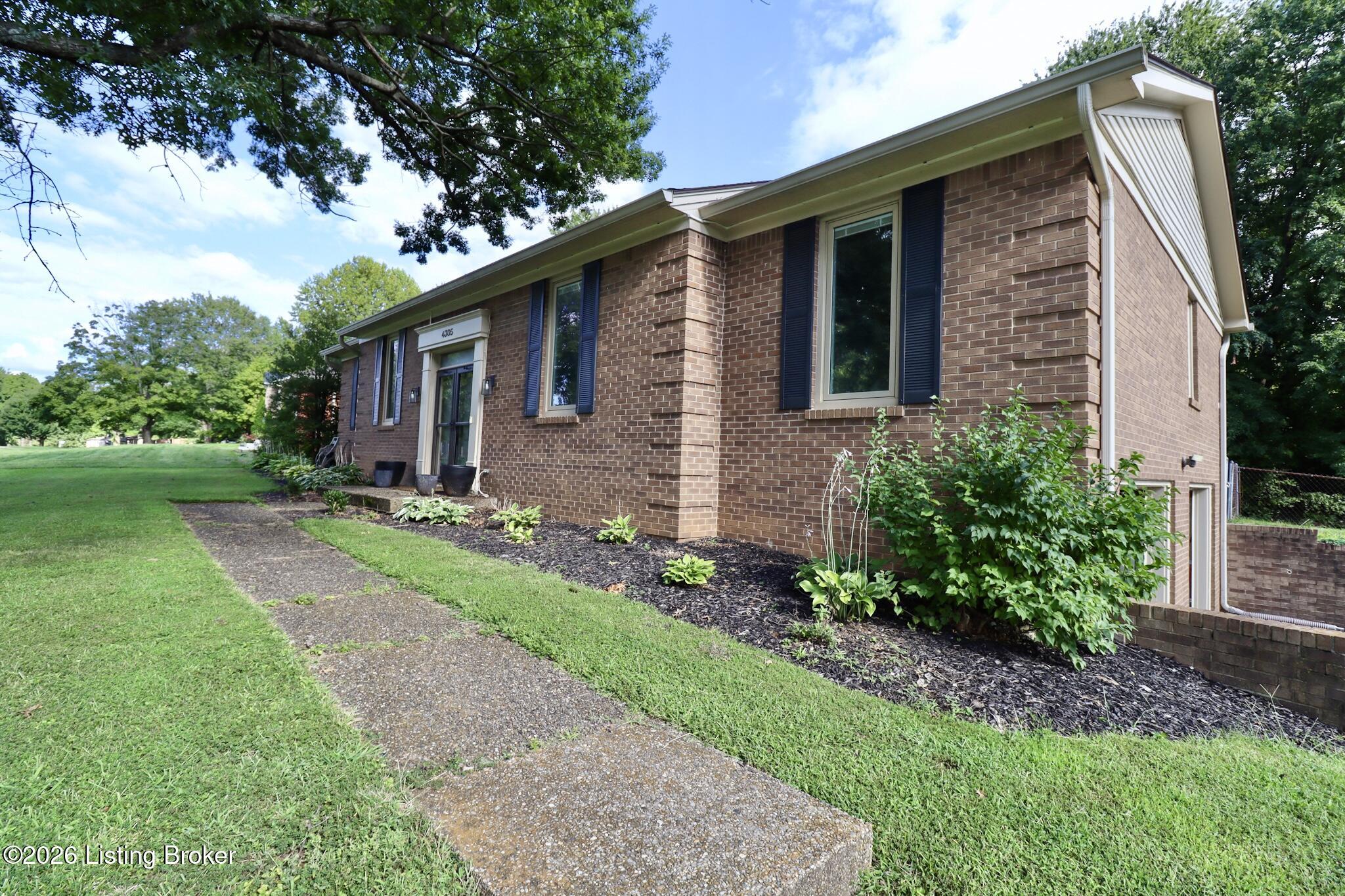 4305 Windy Oaks Rd