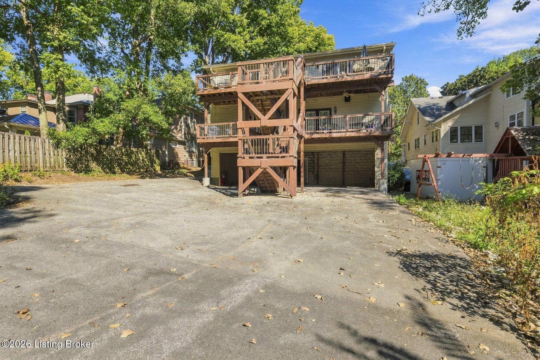 304 S Peterson Ave 3