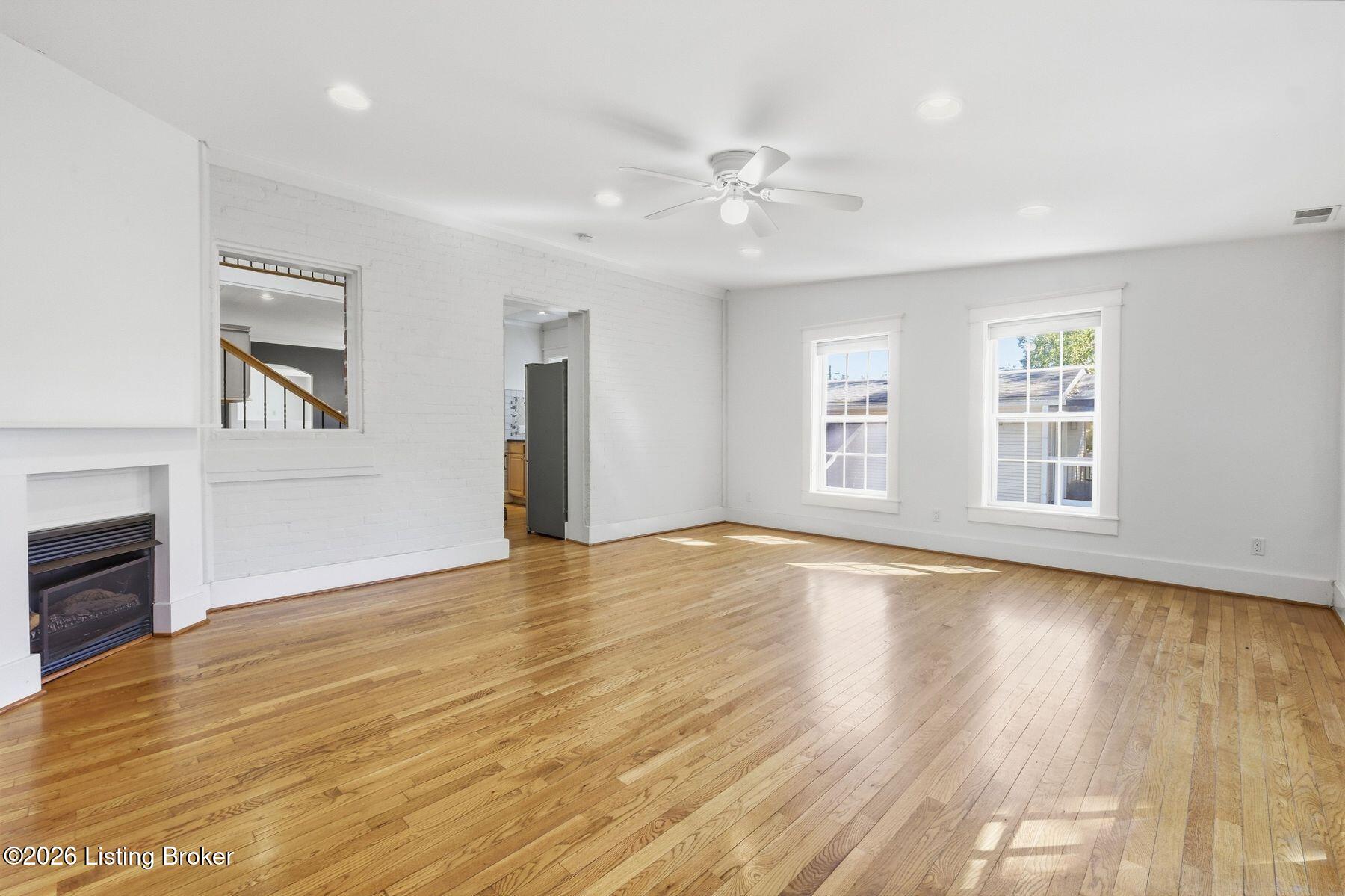 304 S Peterson Ave 3