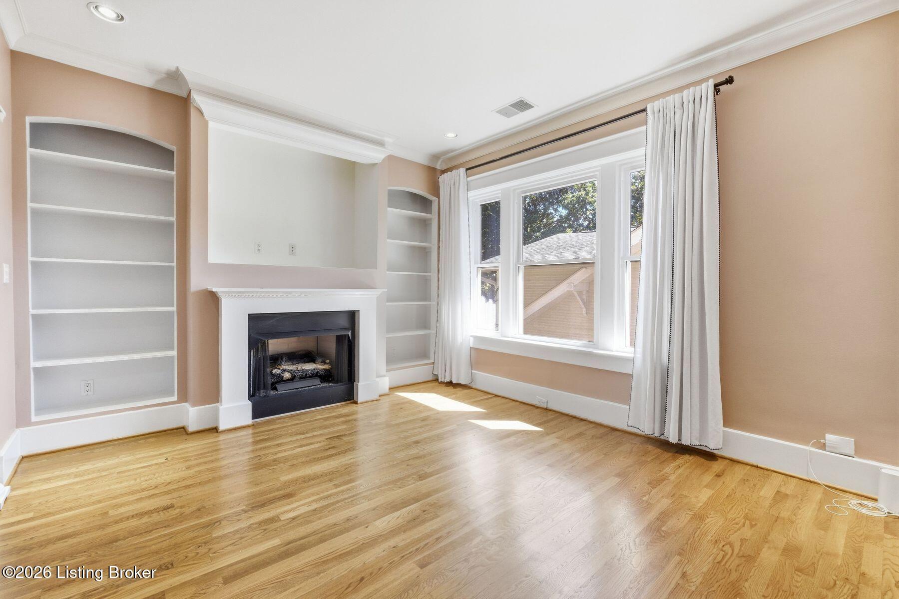 304 S Peterson Ave 3