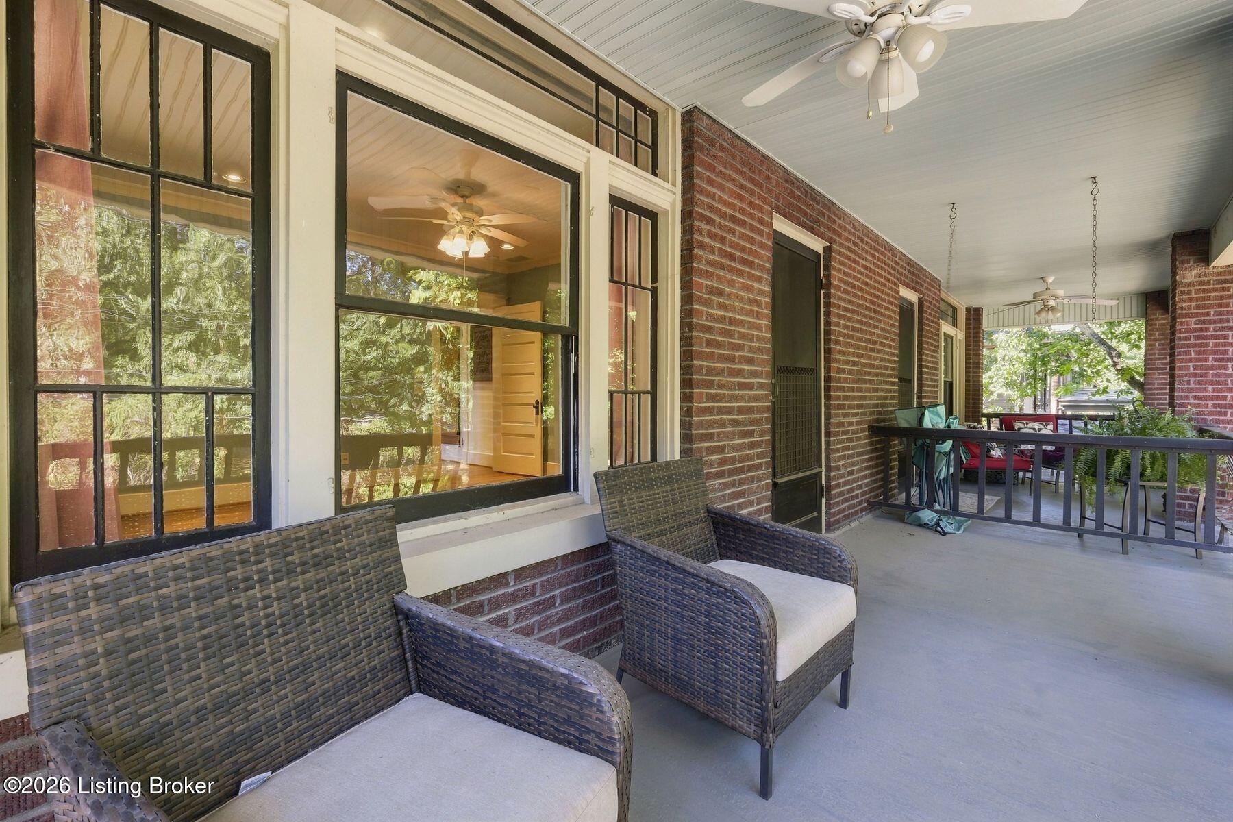 304 S Peterson Ave 3
