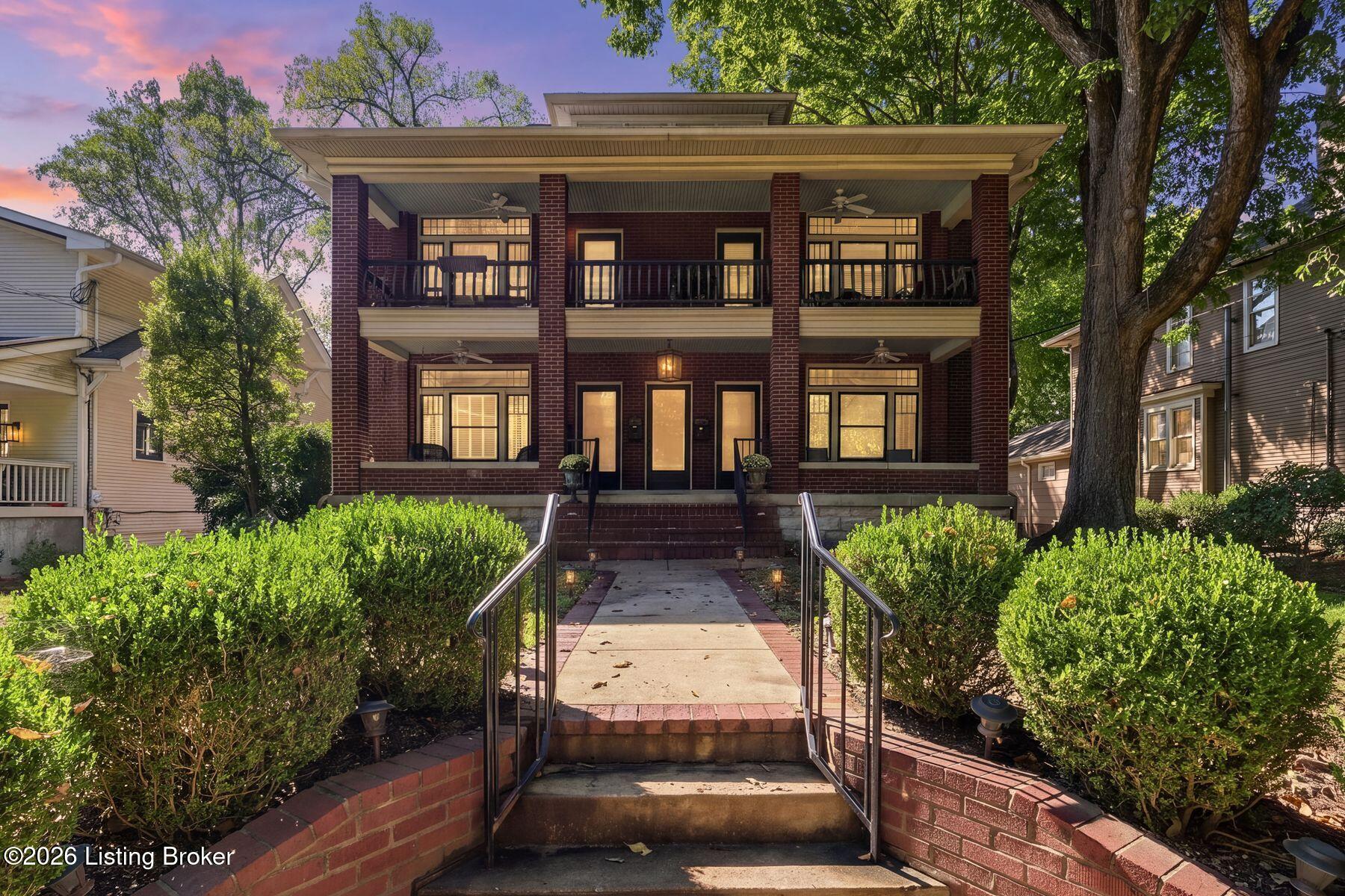 304 S Peterson Ave 3