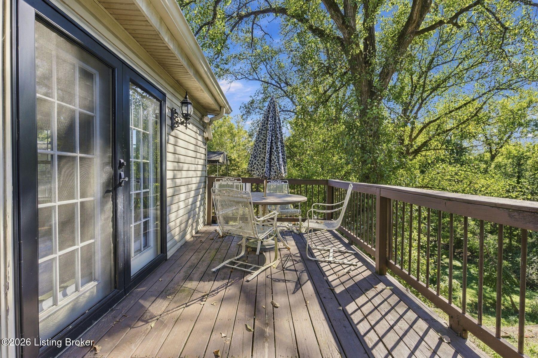 304 S Peterson Ave 3