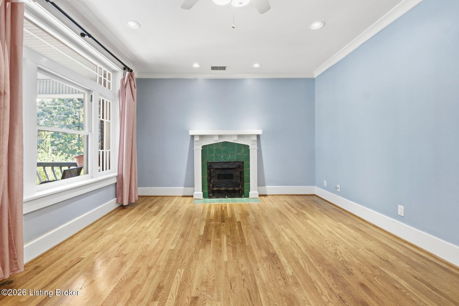 304 S Peterson Ave 3