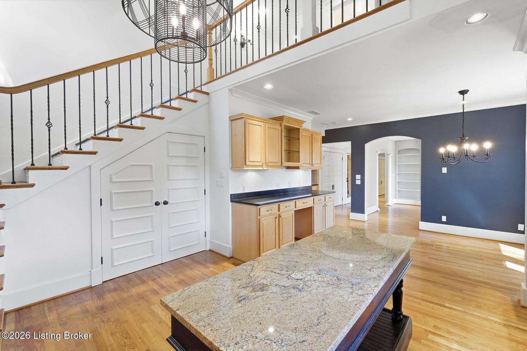 304 S Peterson Ave 3