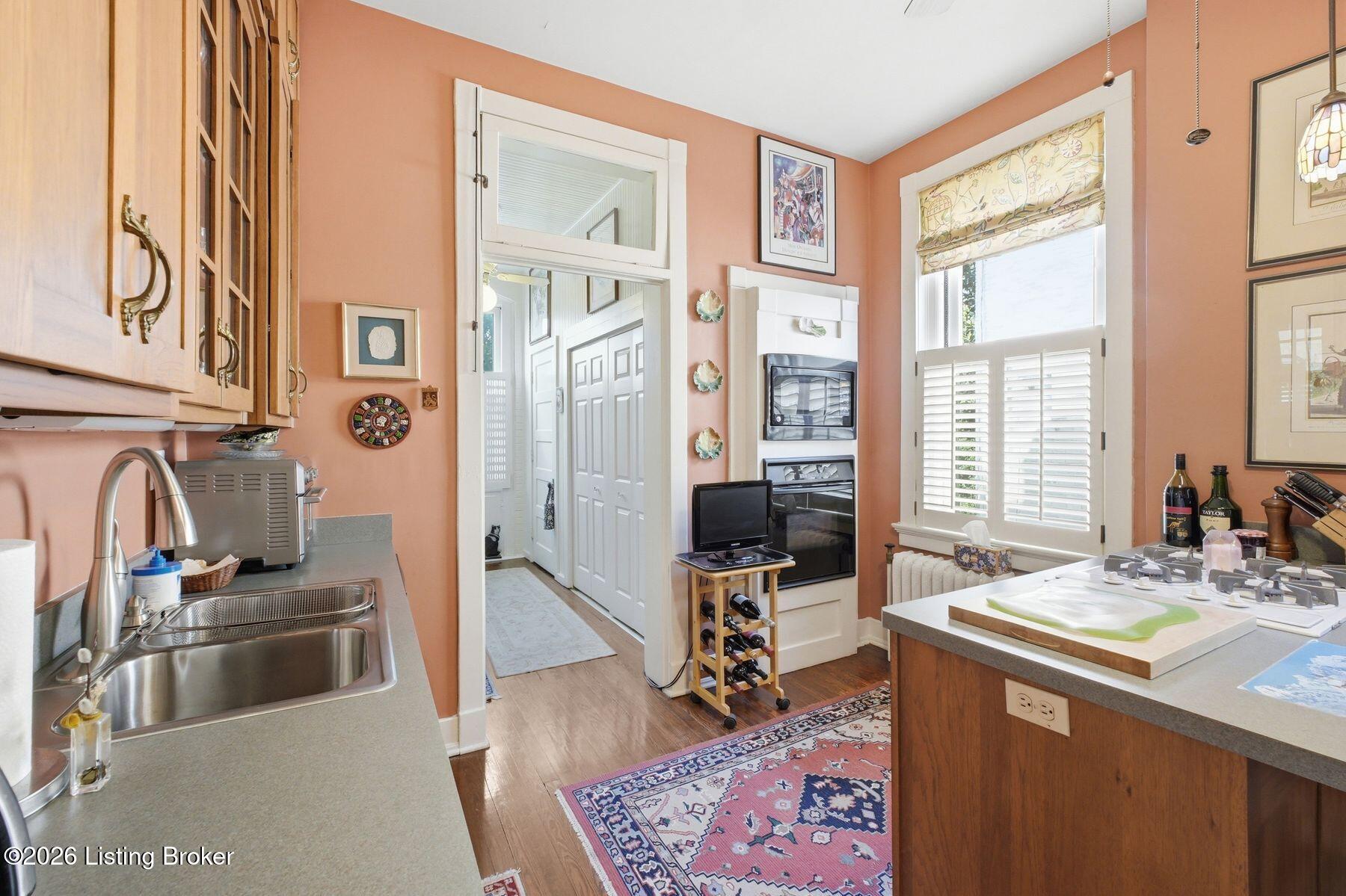 1028 Cherokee Rd 4