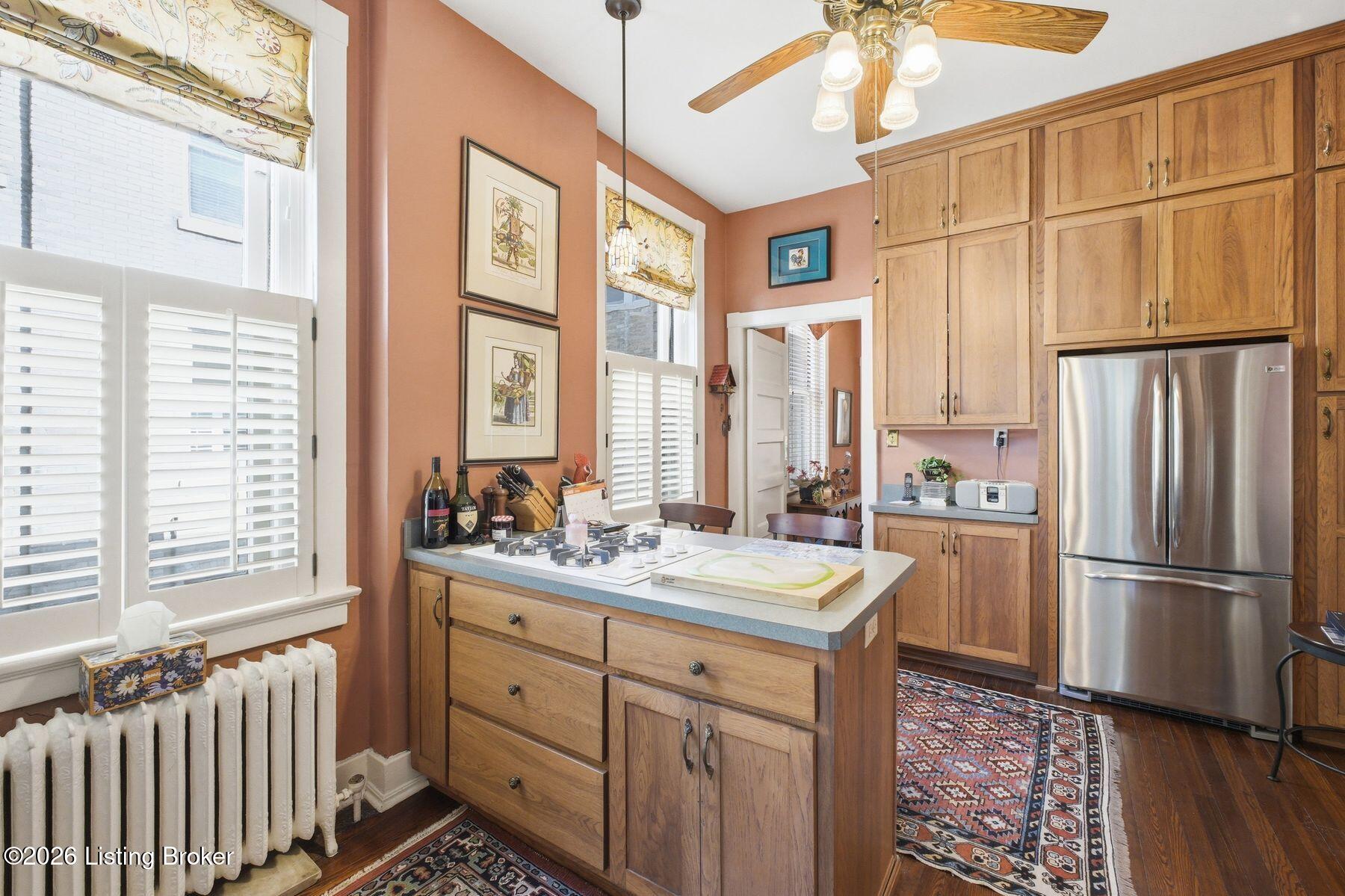 1028 Cherokee Rd 4