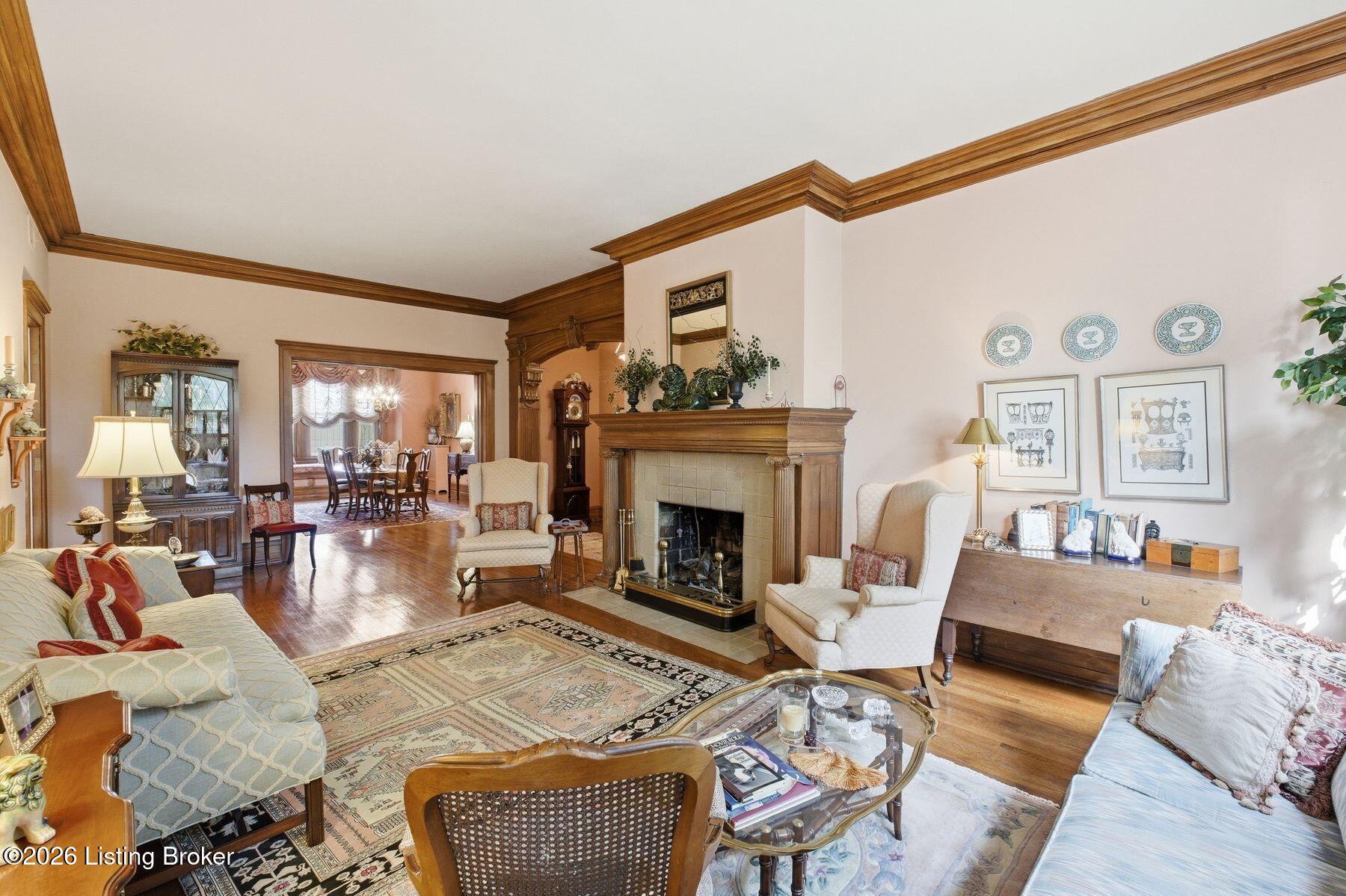 1028 Cherokee Rd 4