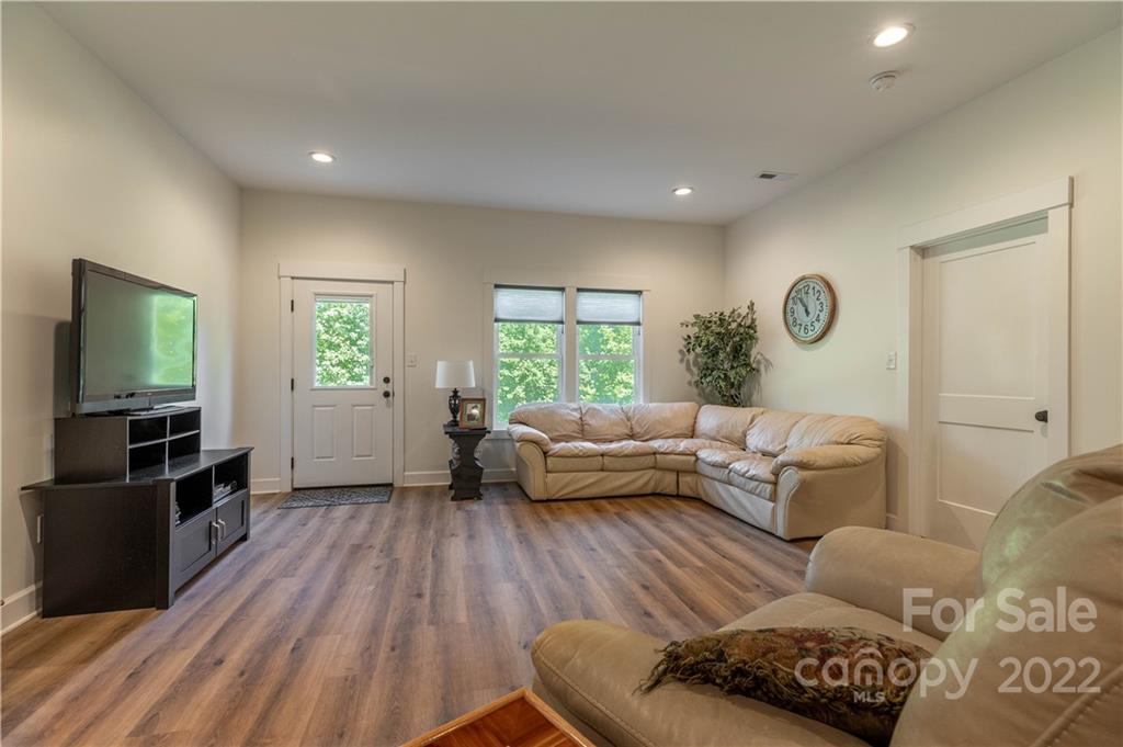 126 Beechmont Drive