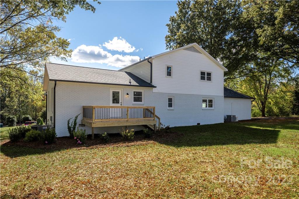2999 Woodwind Drive